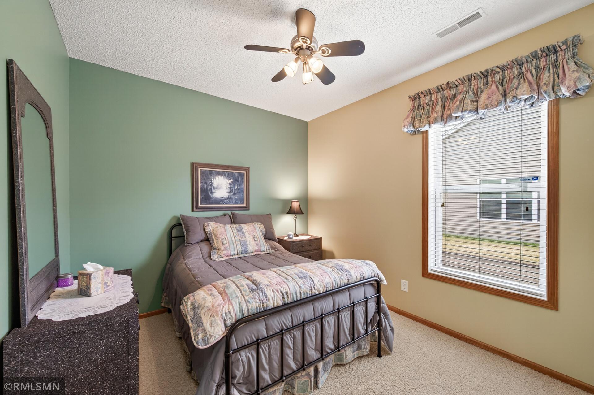 15739 Farnham Avenue N