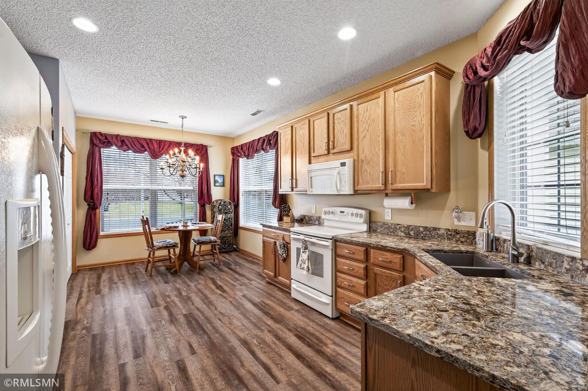 15739 Farnham Avenue N