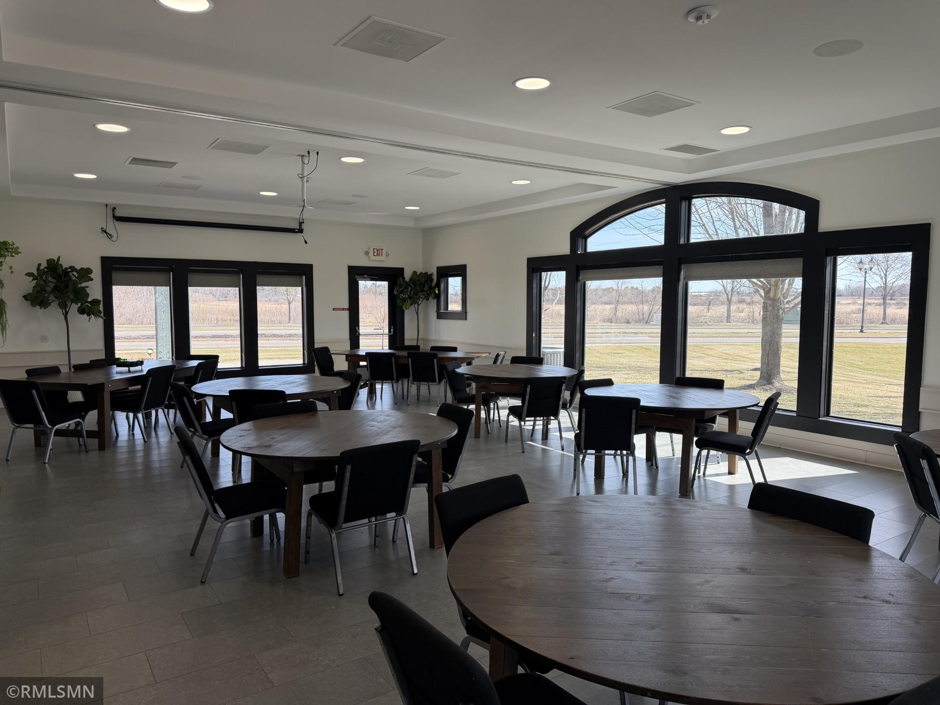 15739 Farnham Avenue N