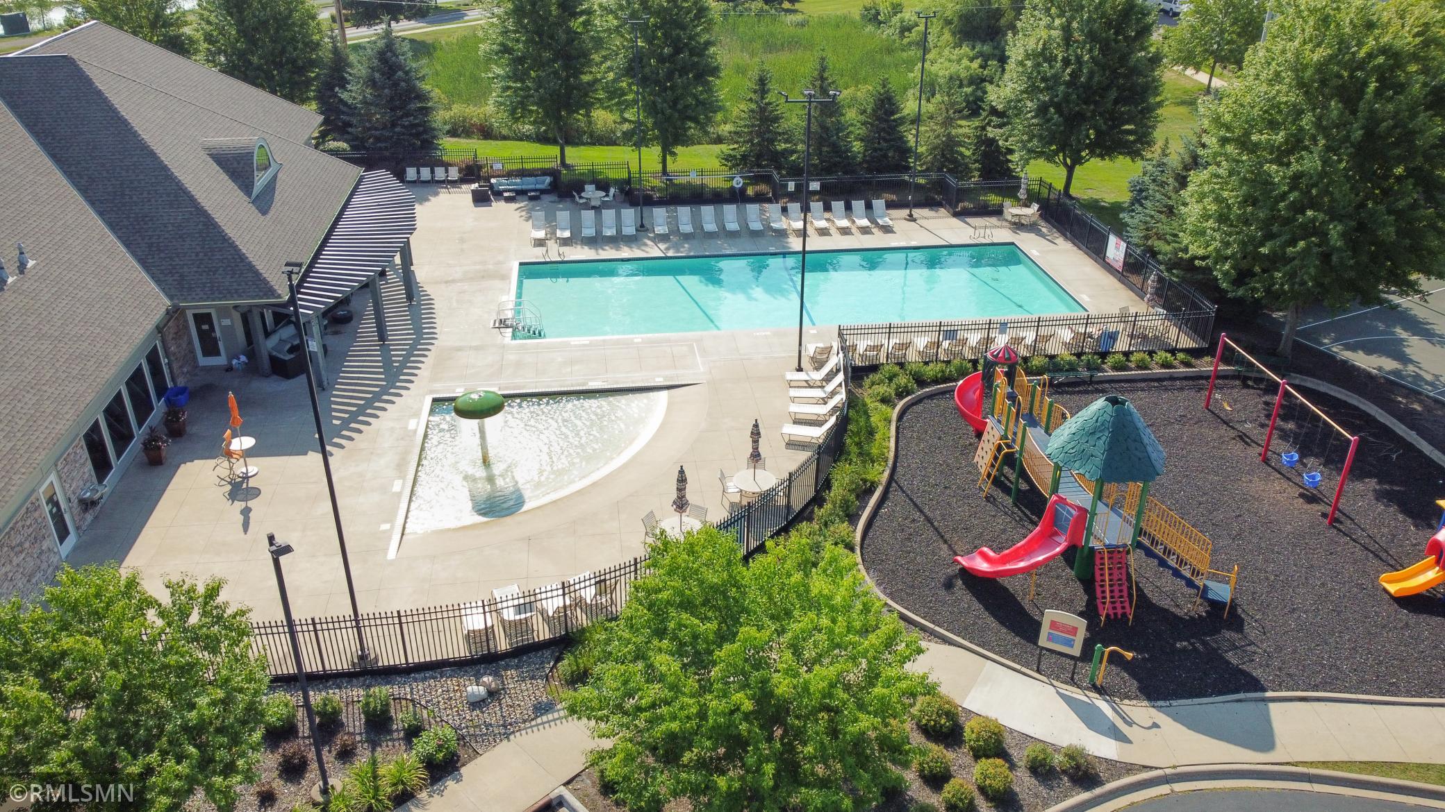 15739 Farnham Avenue N