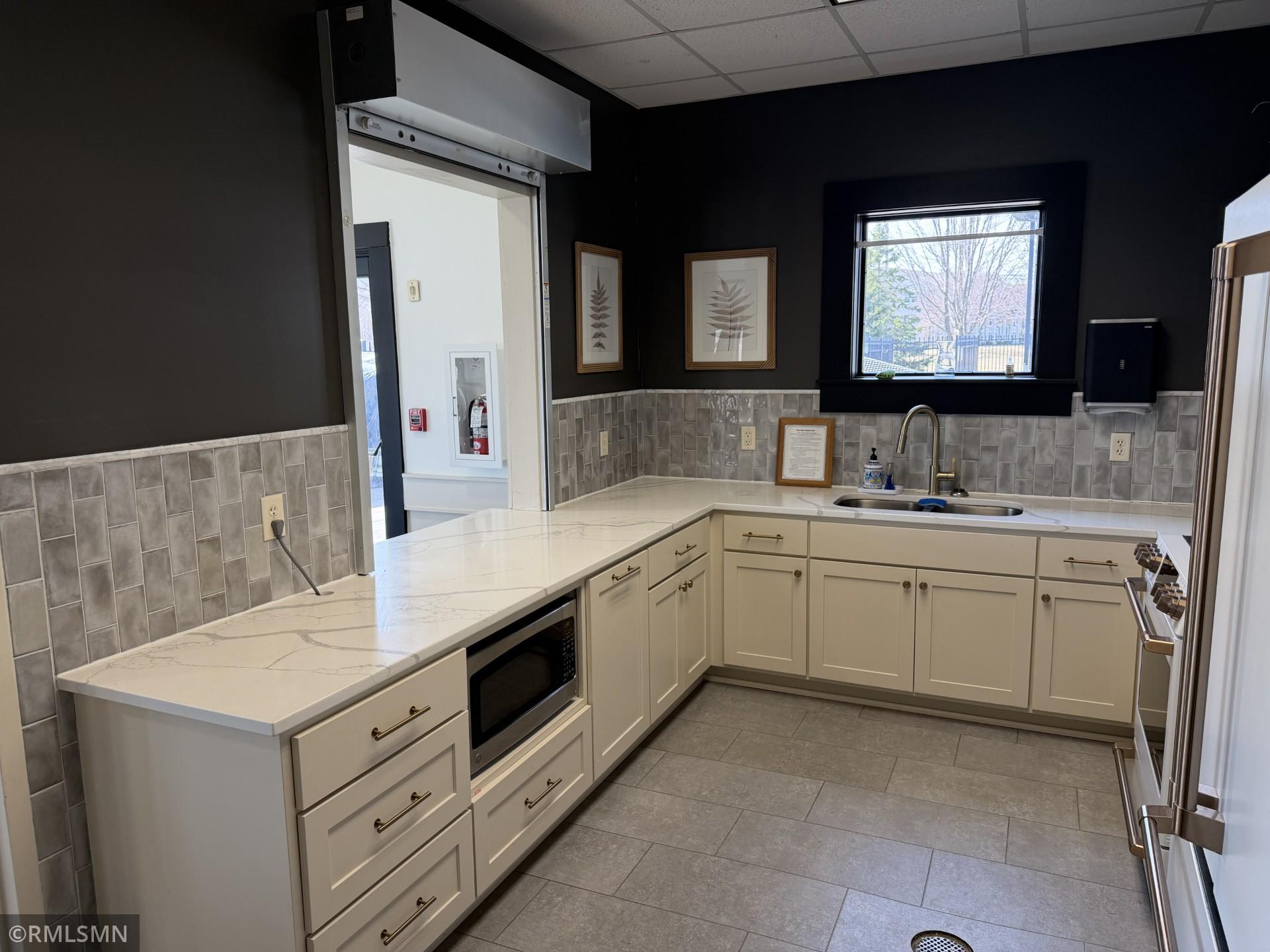 15739 Farnham Avenue N