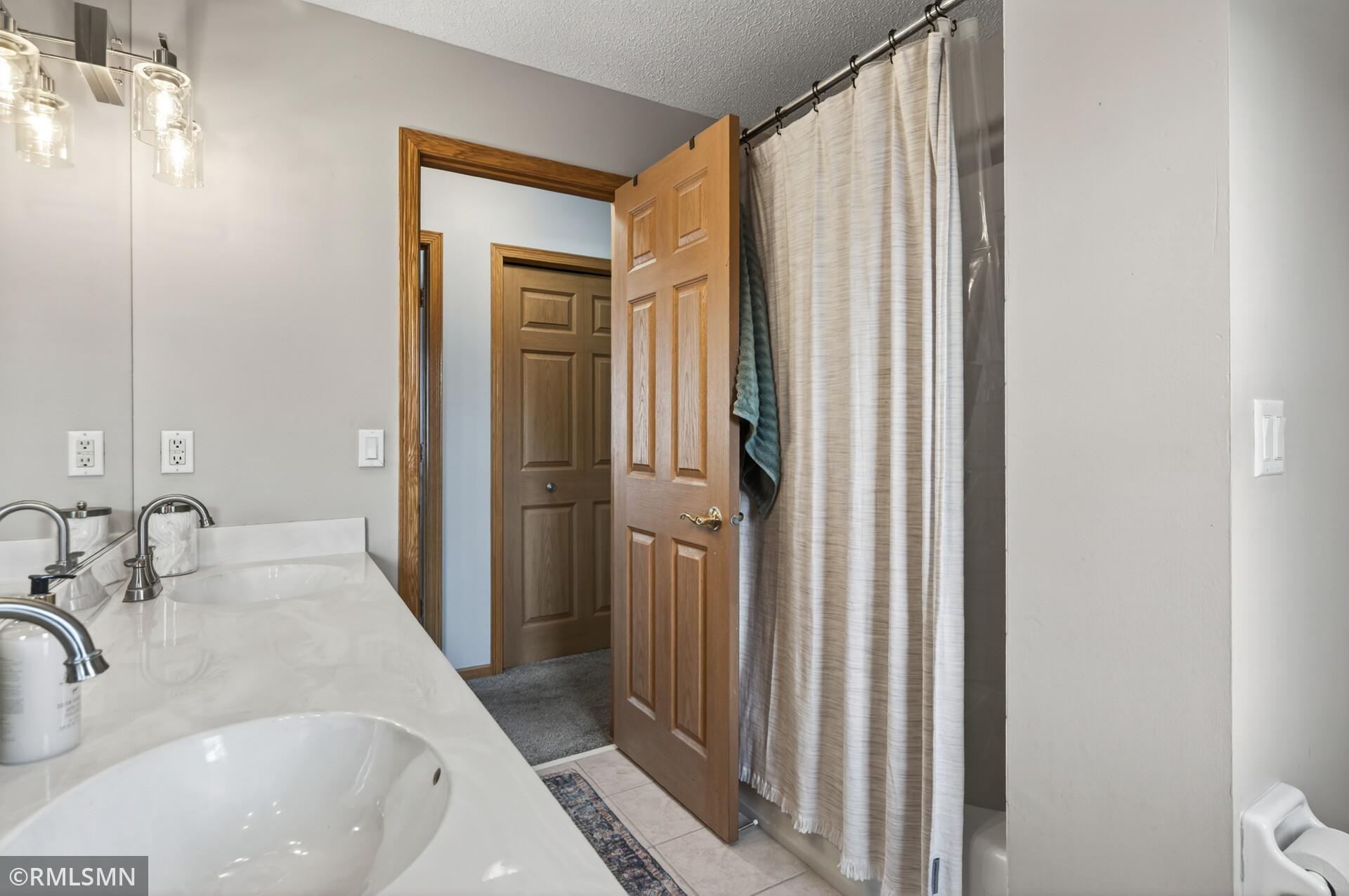 15705 25th Place N Unit: C