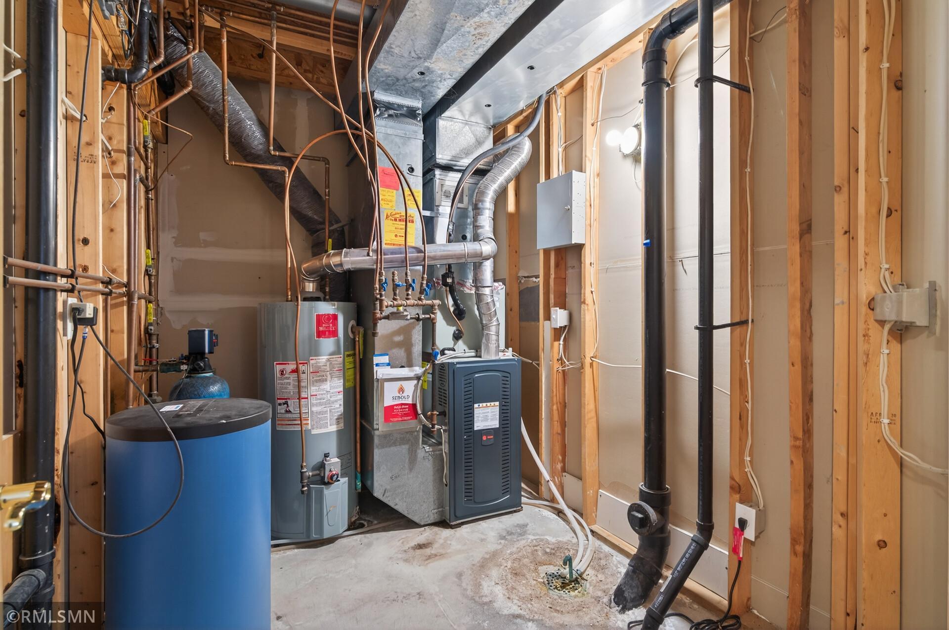 15705 25th Place N Unit: C