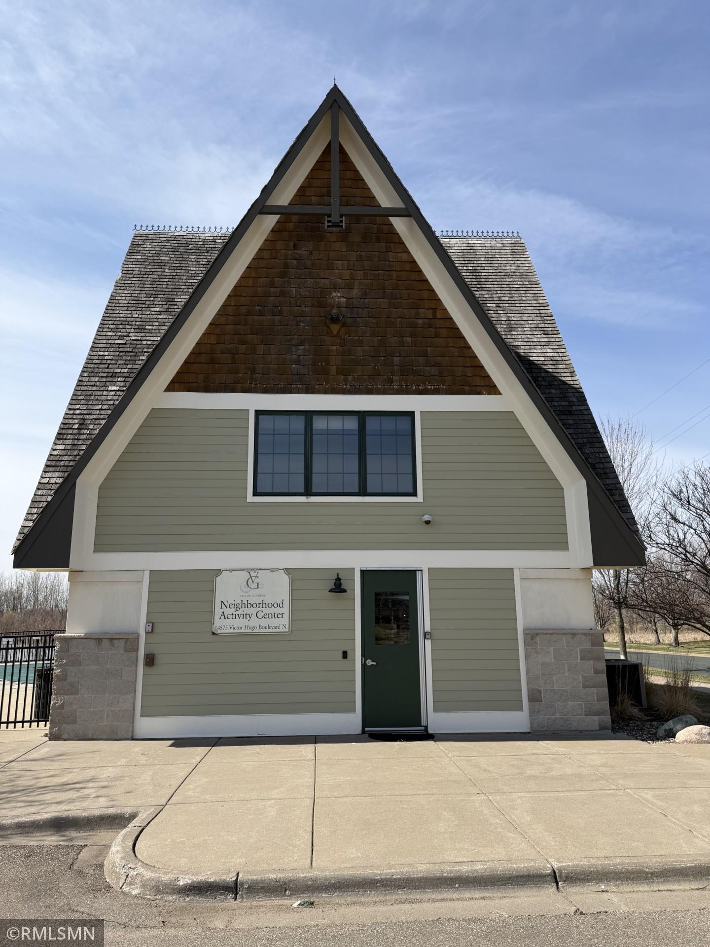 4372 Victor Path Unit: 2