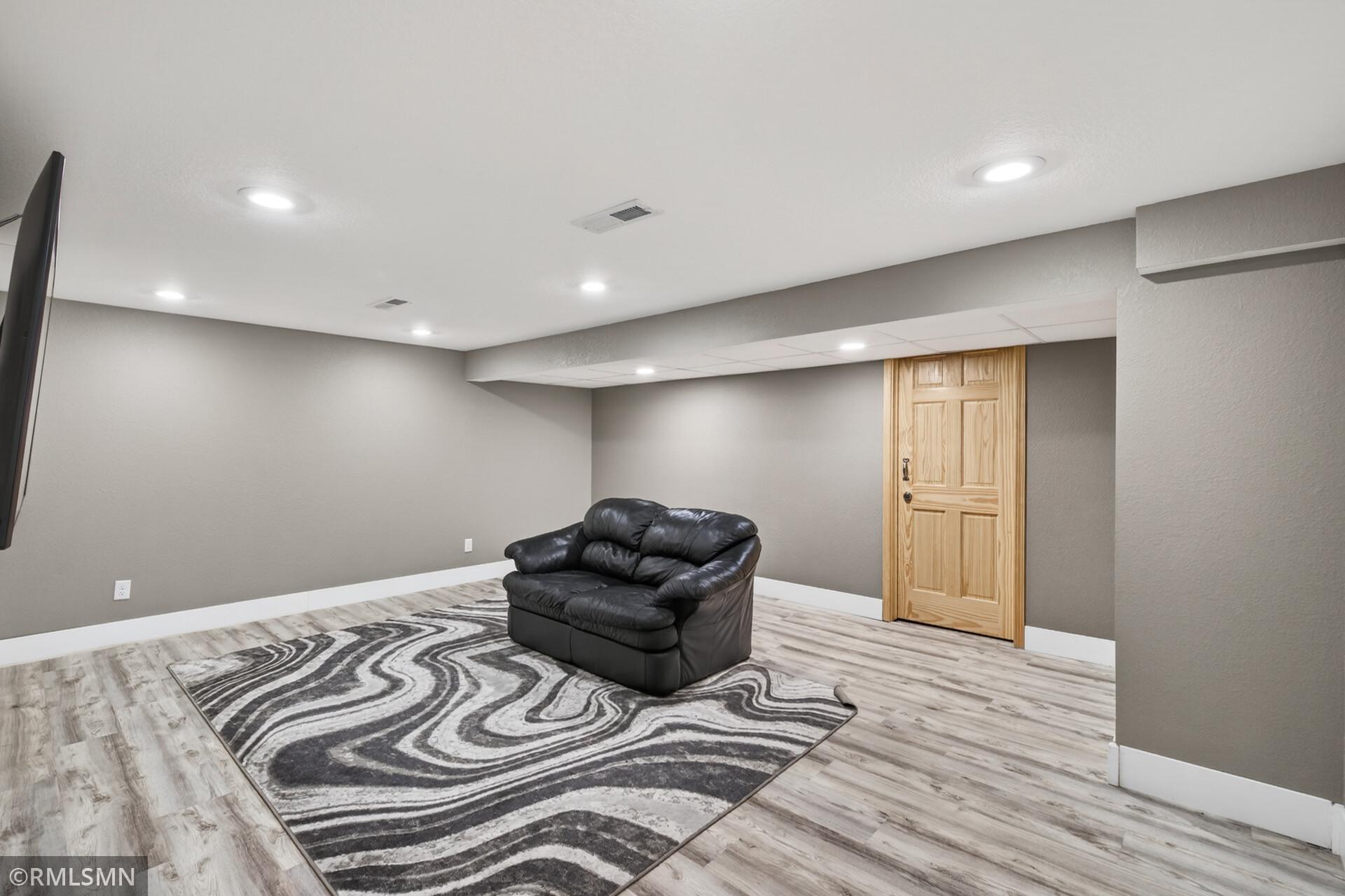 18115 Bender Street NE