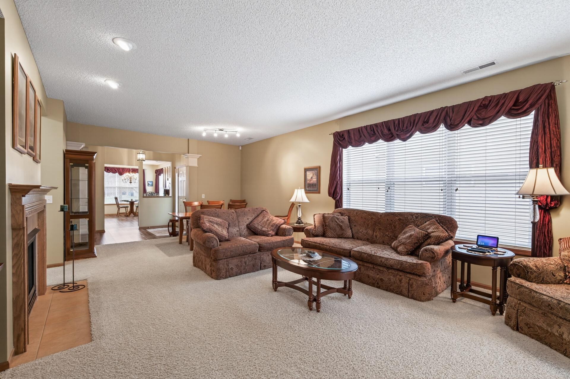 15739 Farnham Avenue N