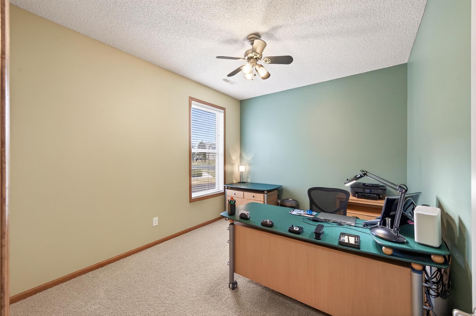 15739 Farnham Avenue N