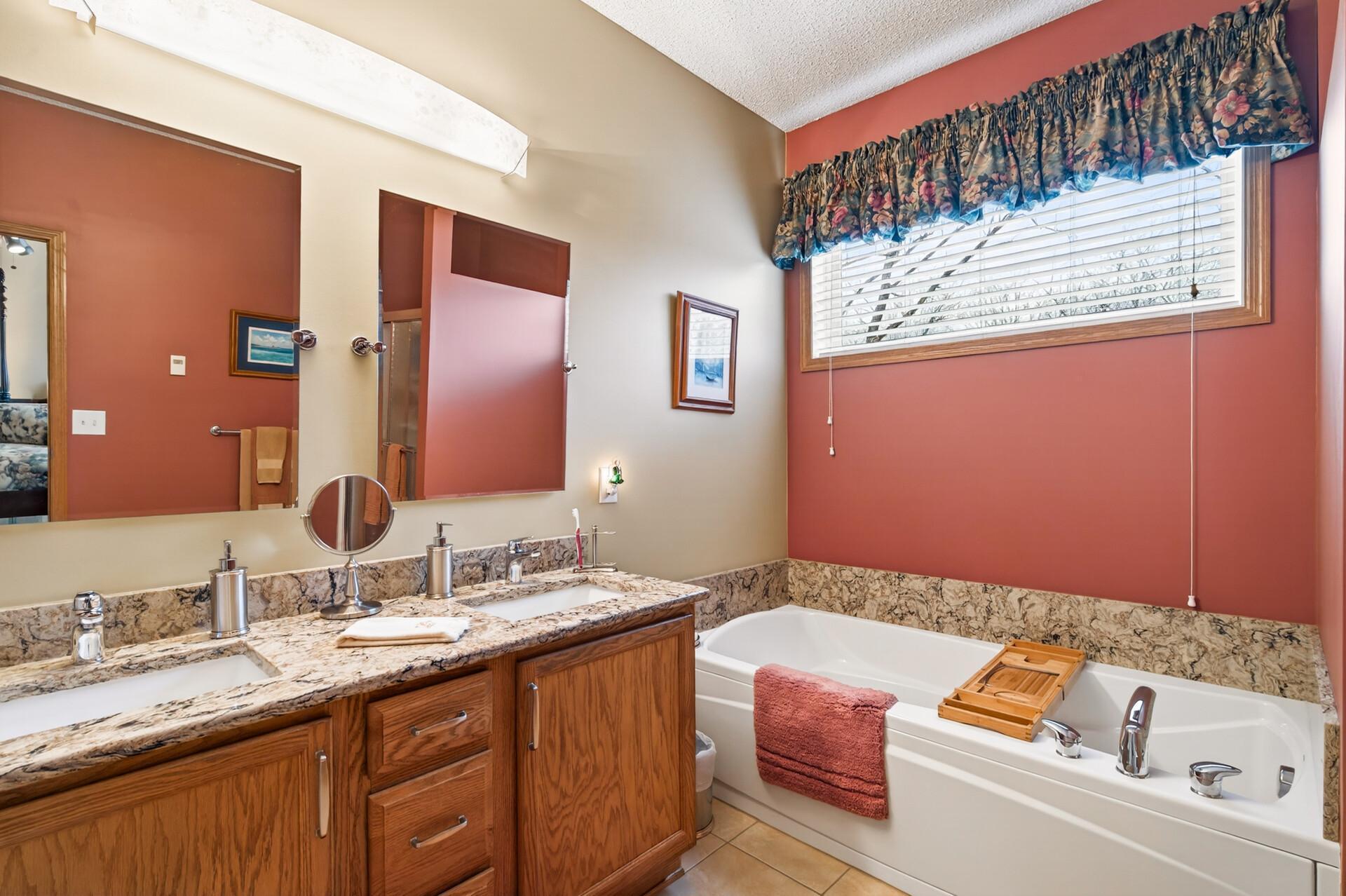 15739 Farnham Avenue N