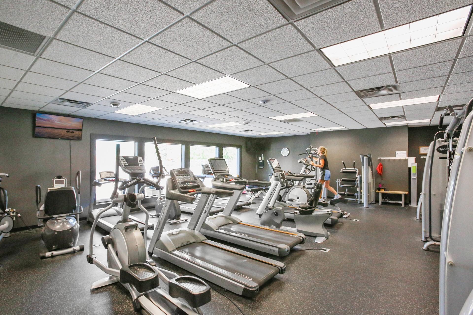 15739 Farnham Avenue N