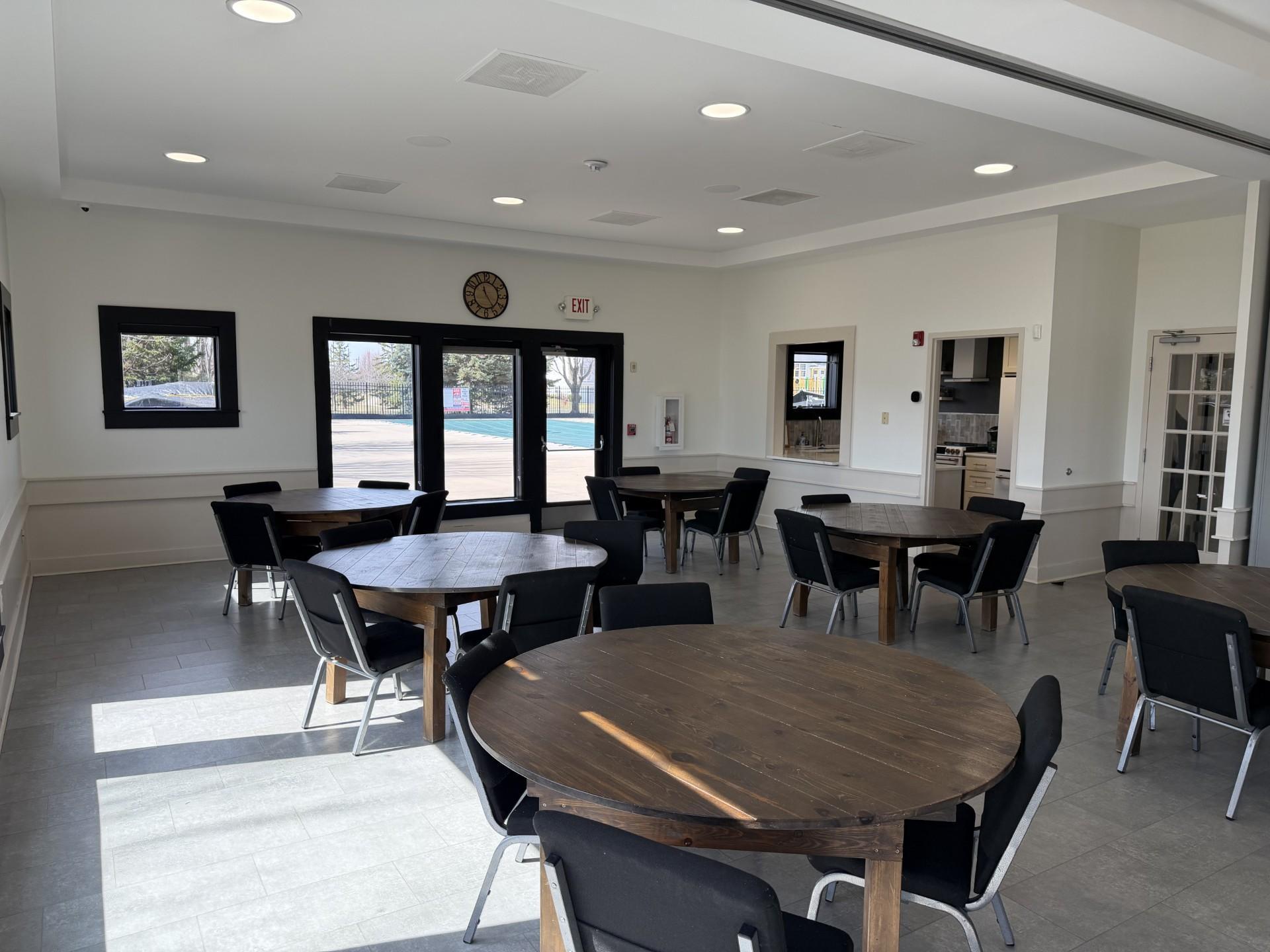 15739 Farnham Avenue N