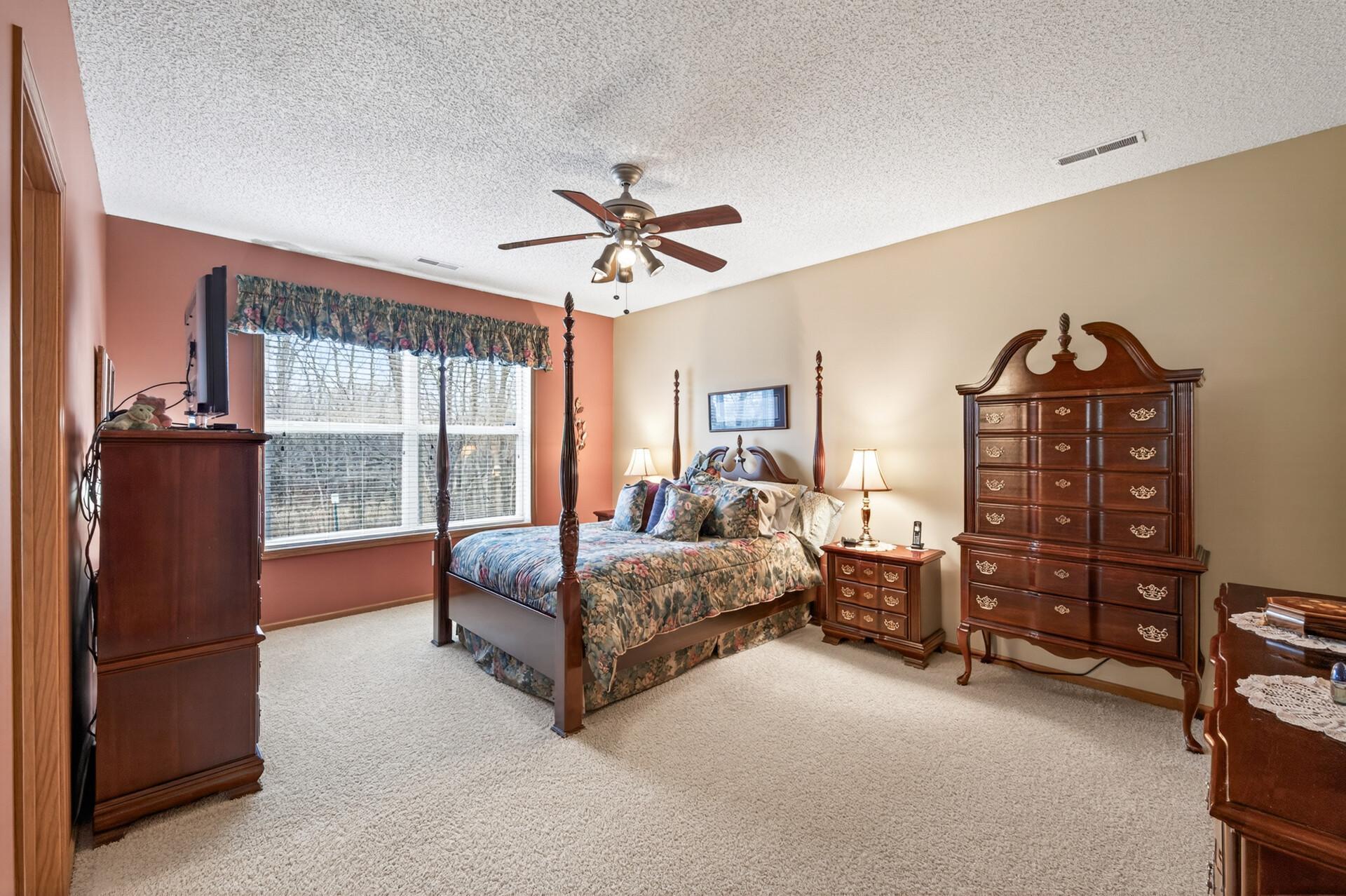 15739 Farnham Avenue N