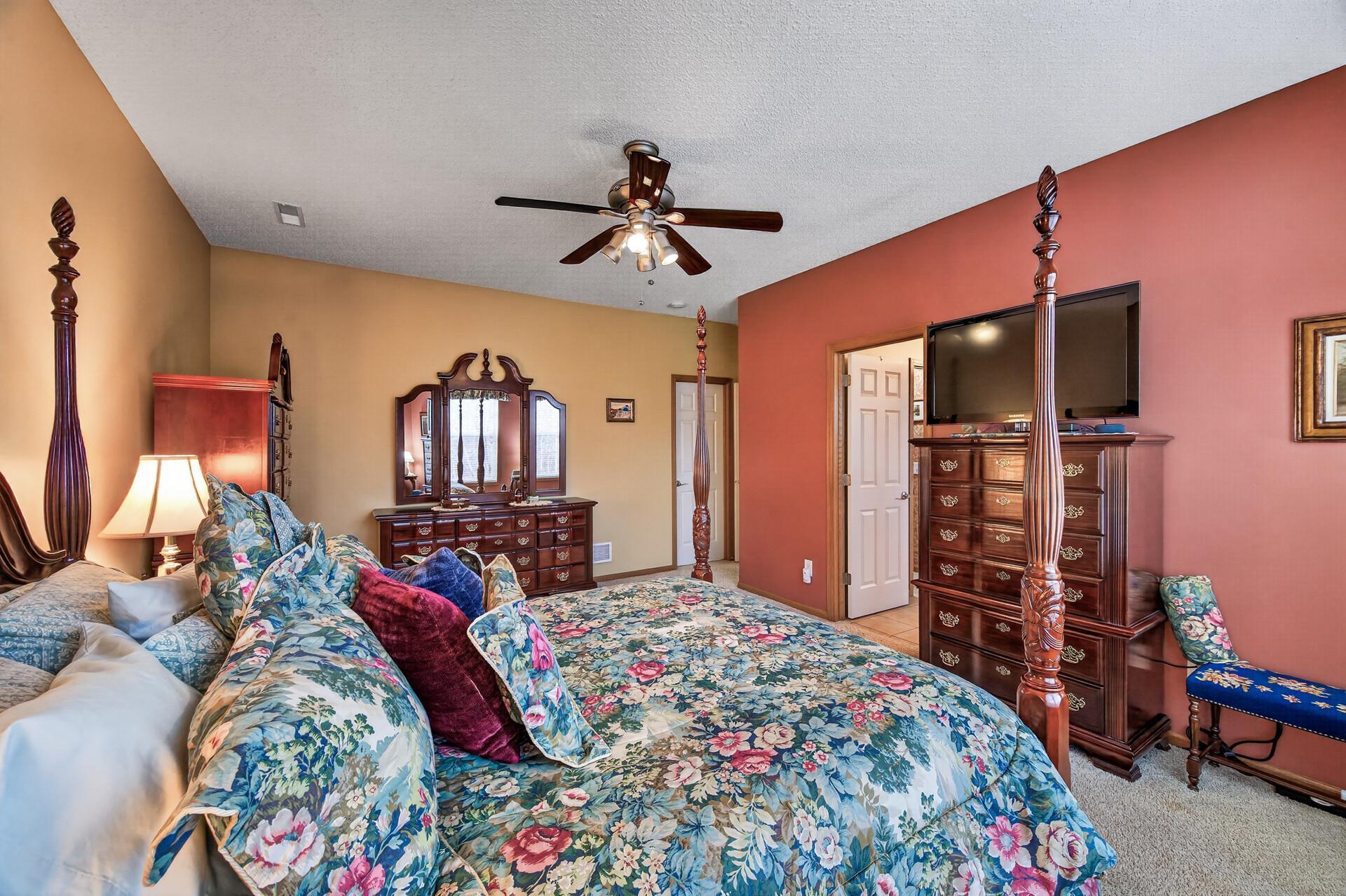 15739 Farnham Avenue N