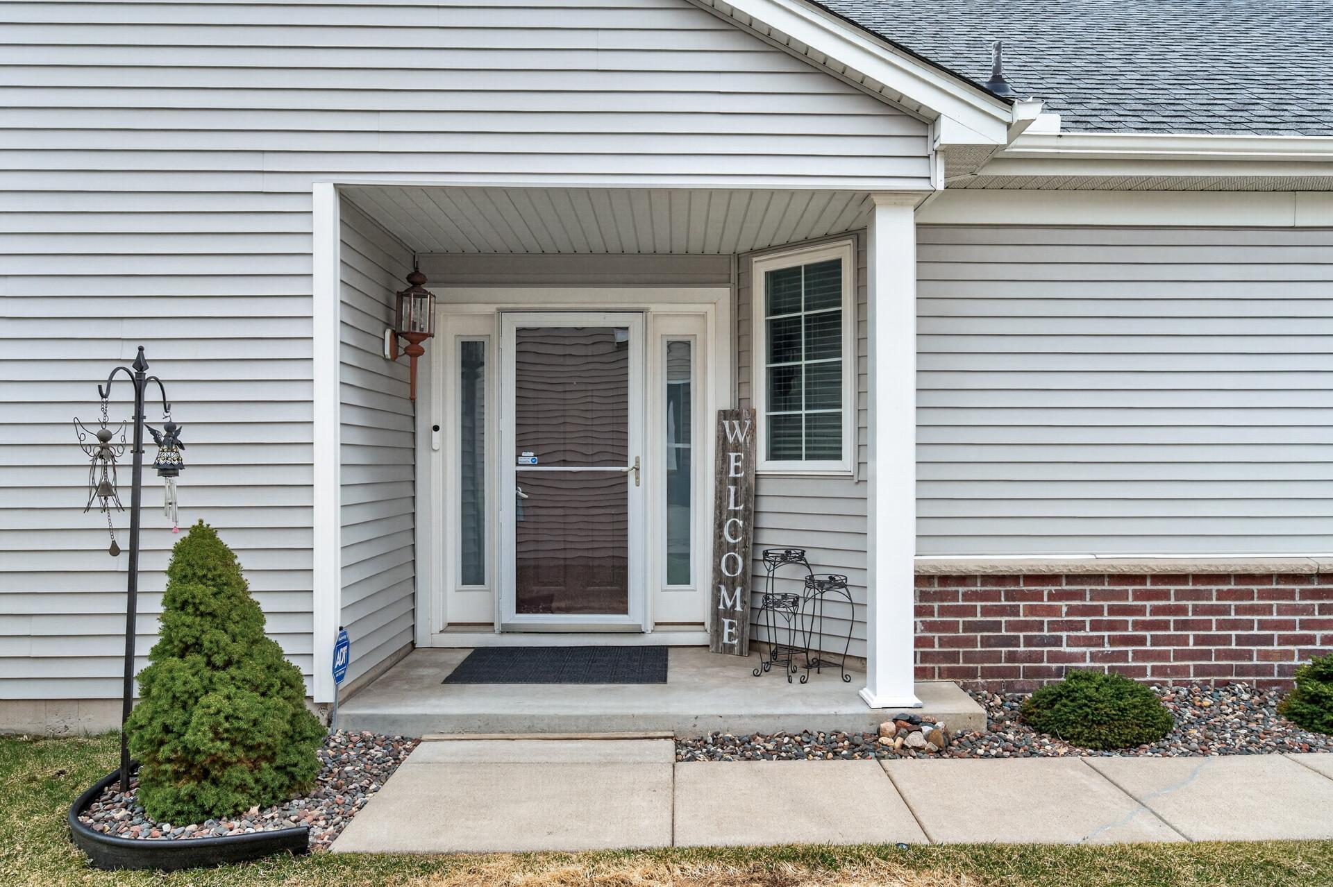 15739 Farnham Avenue N