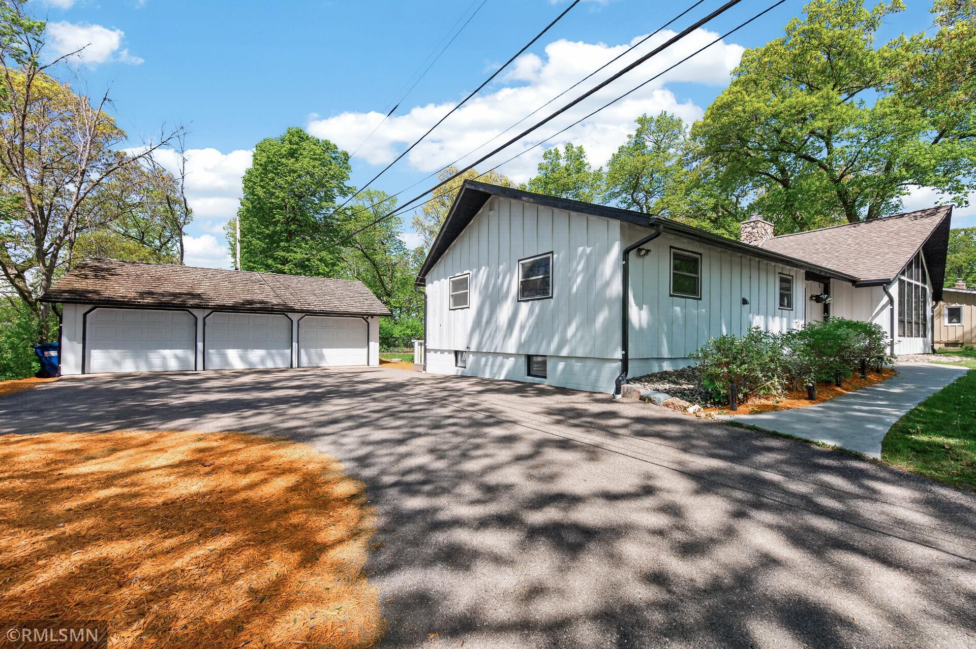 5931 Hobe Lane