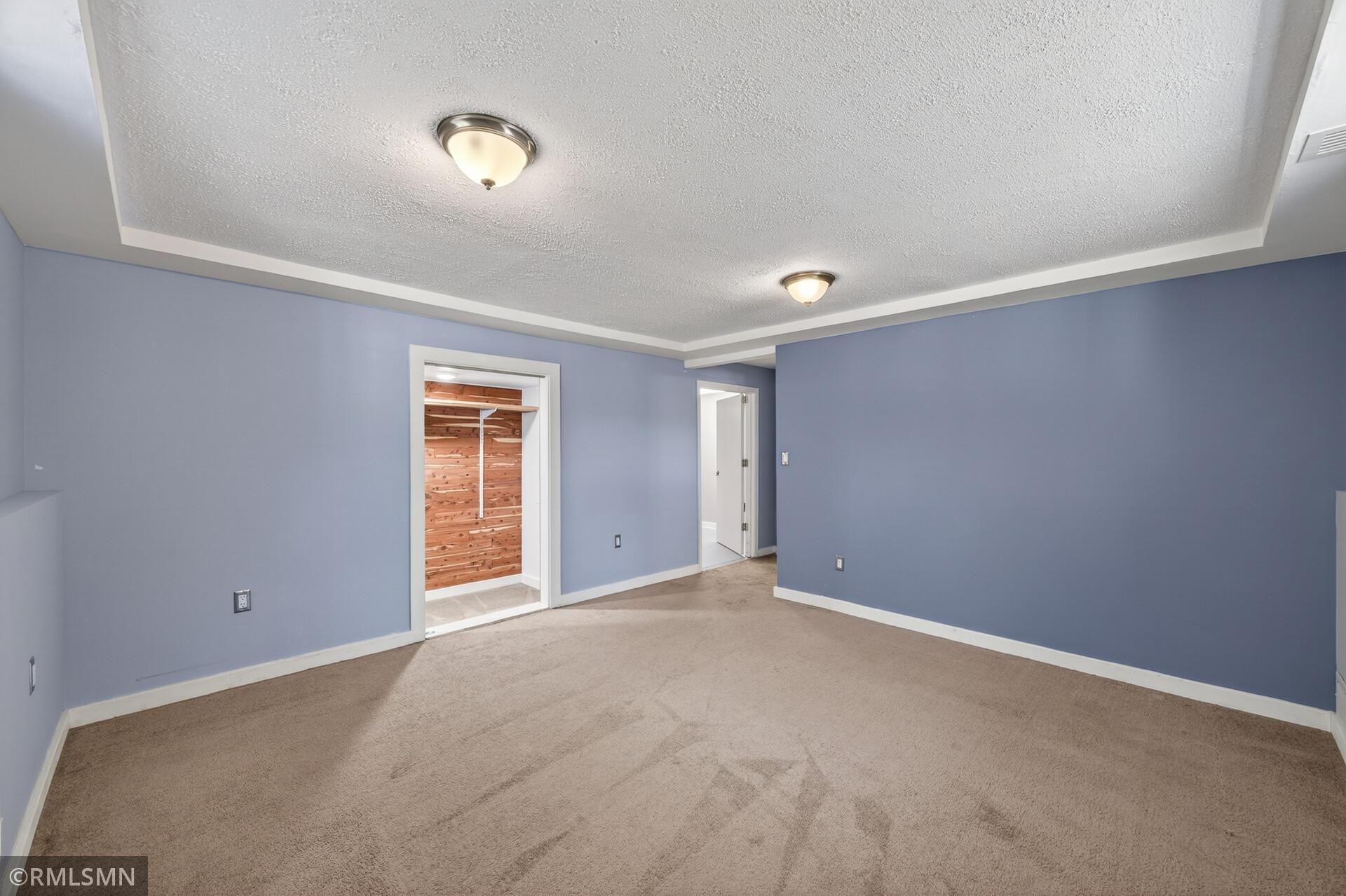 5931 Hobe Lane