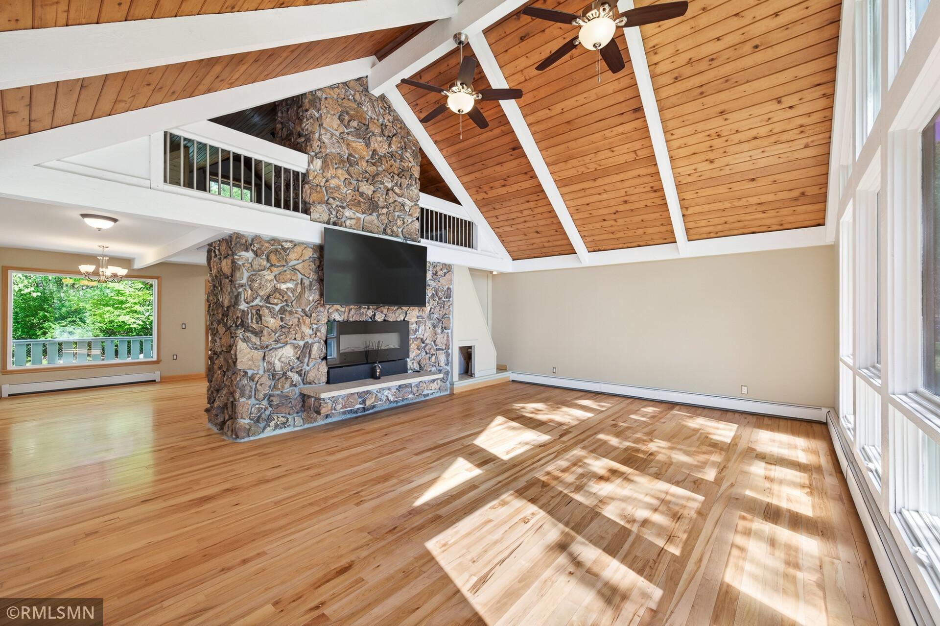 5931 Hobe Lane