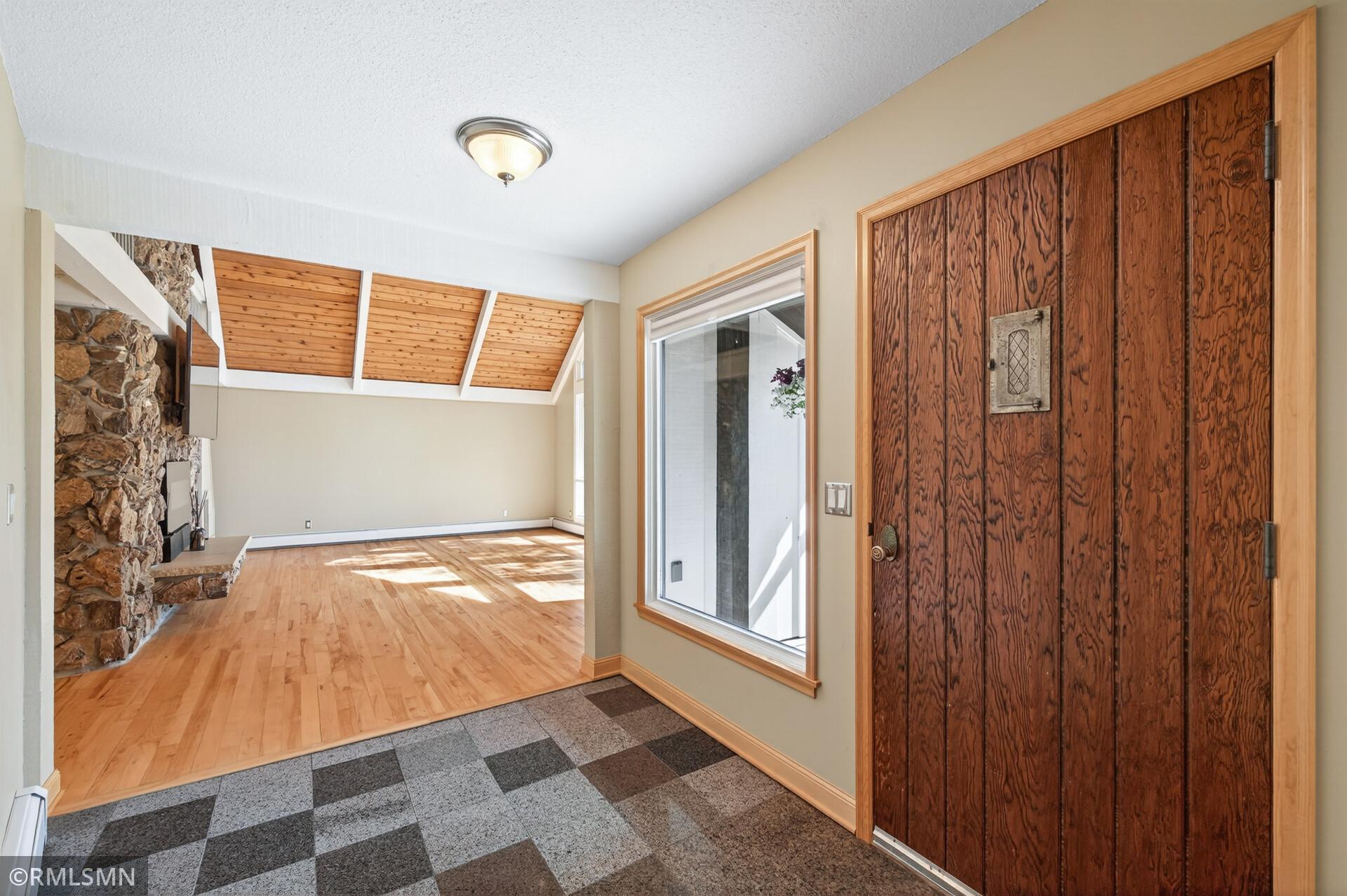 5931 Hobe Lane