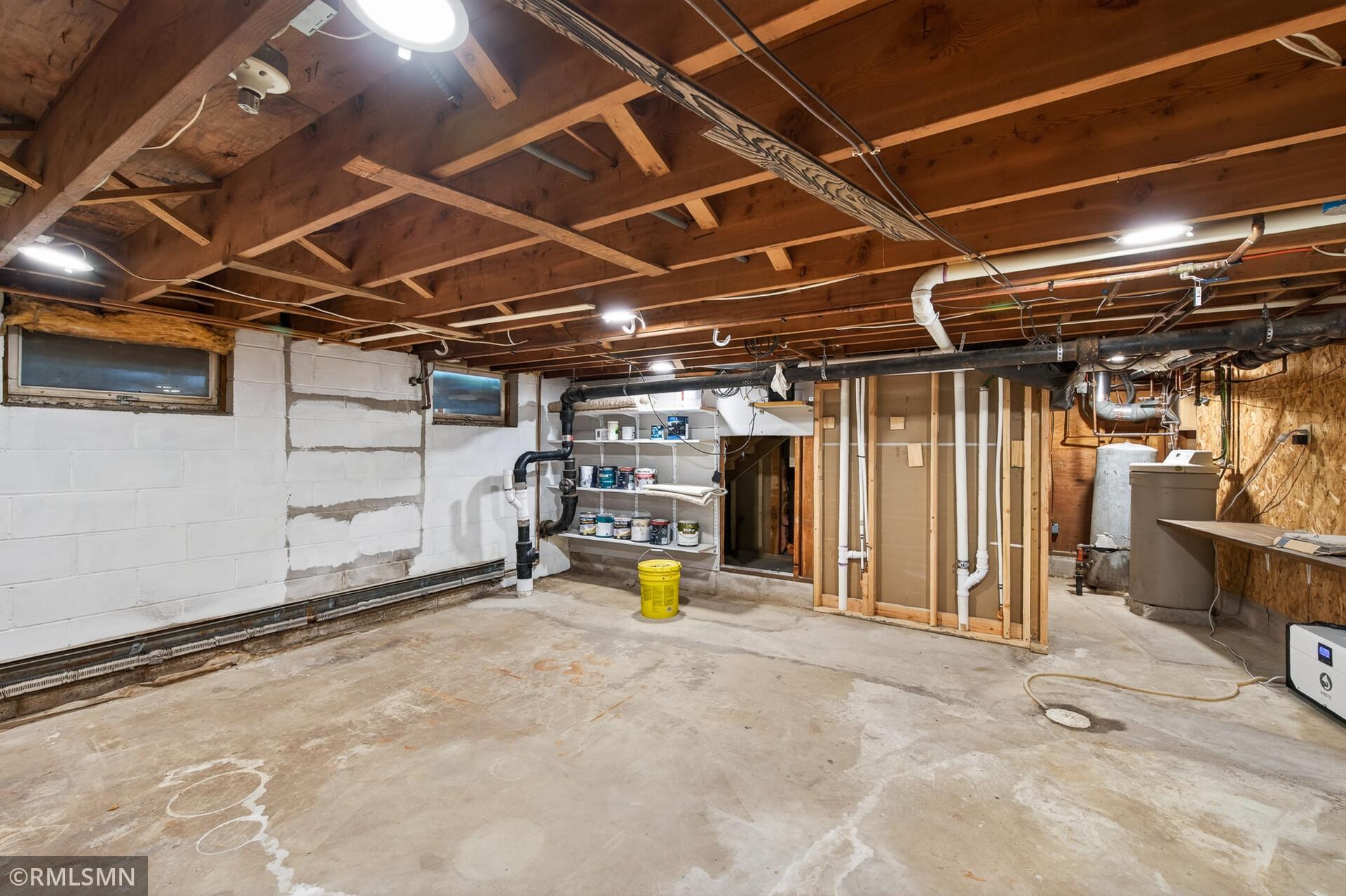 5931 Hobe Lane