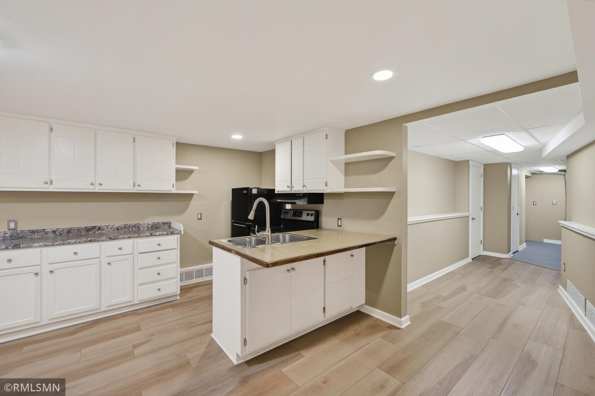 5931 Hobe Lane