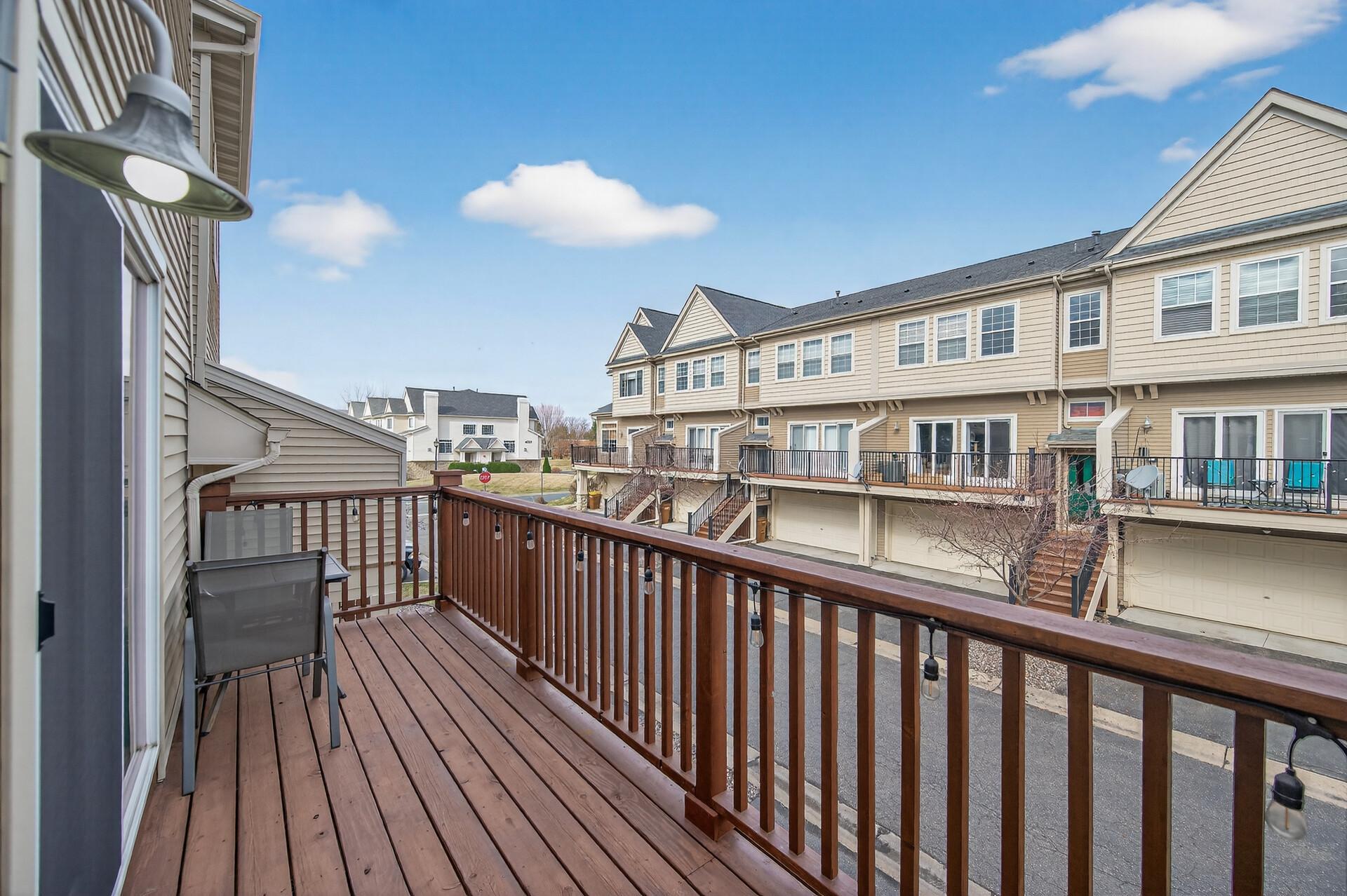 4372 Victor Path Unit: 2