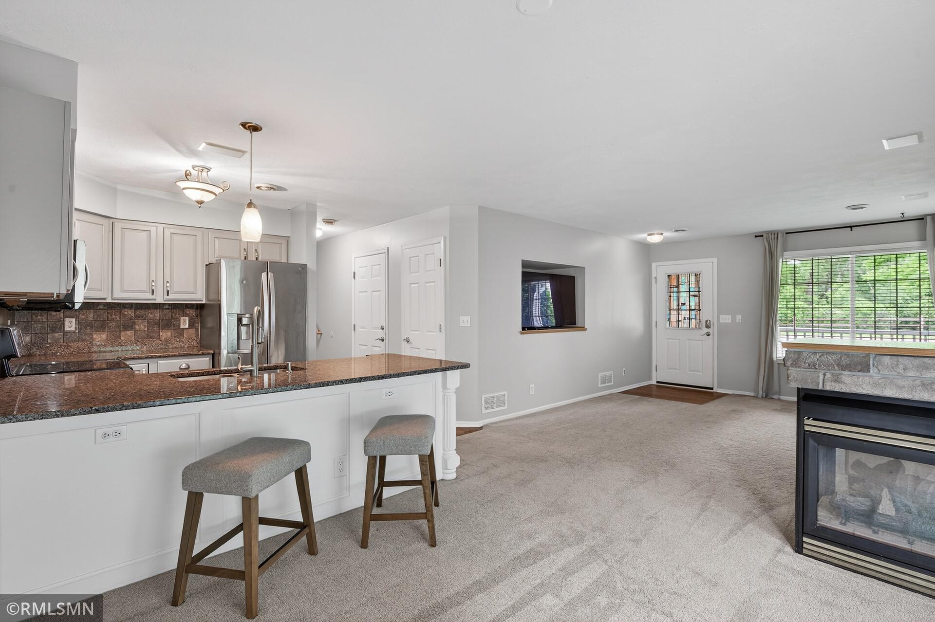 5651 138th Street N