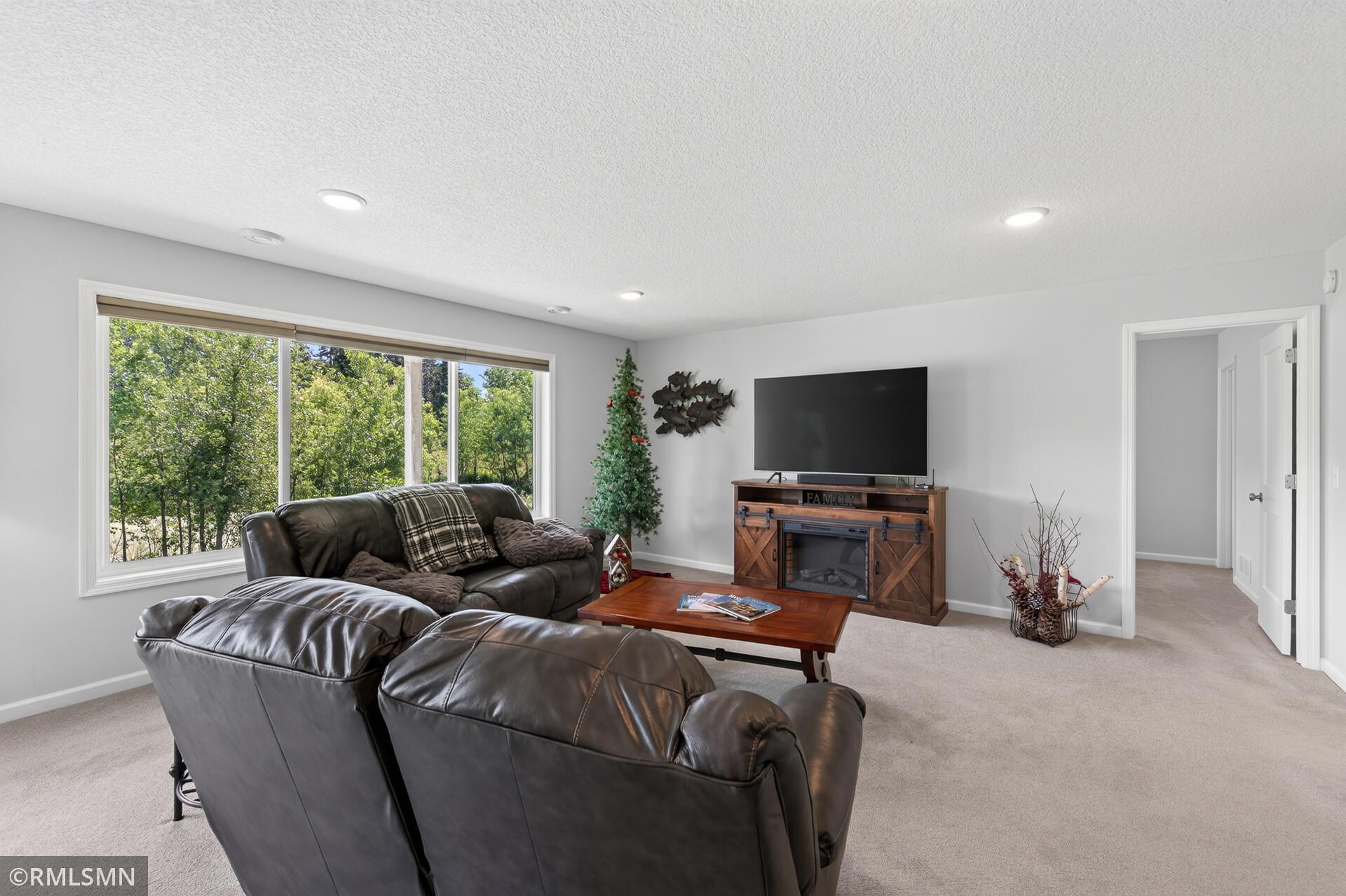 1144 Pine Hill Lane