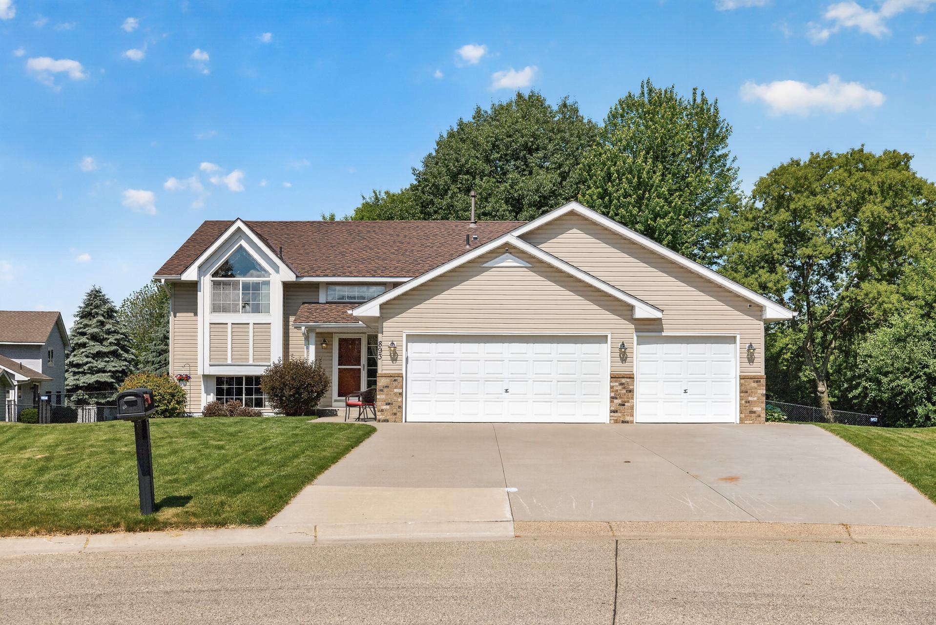 893 Marnie Circle S