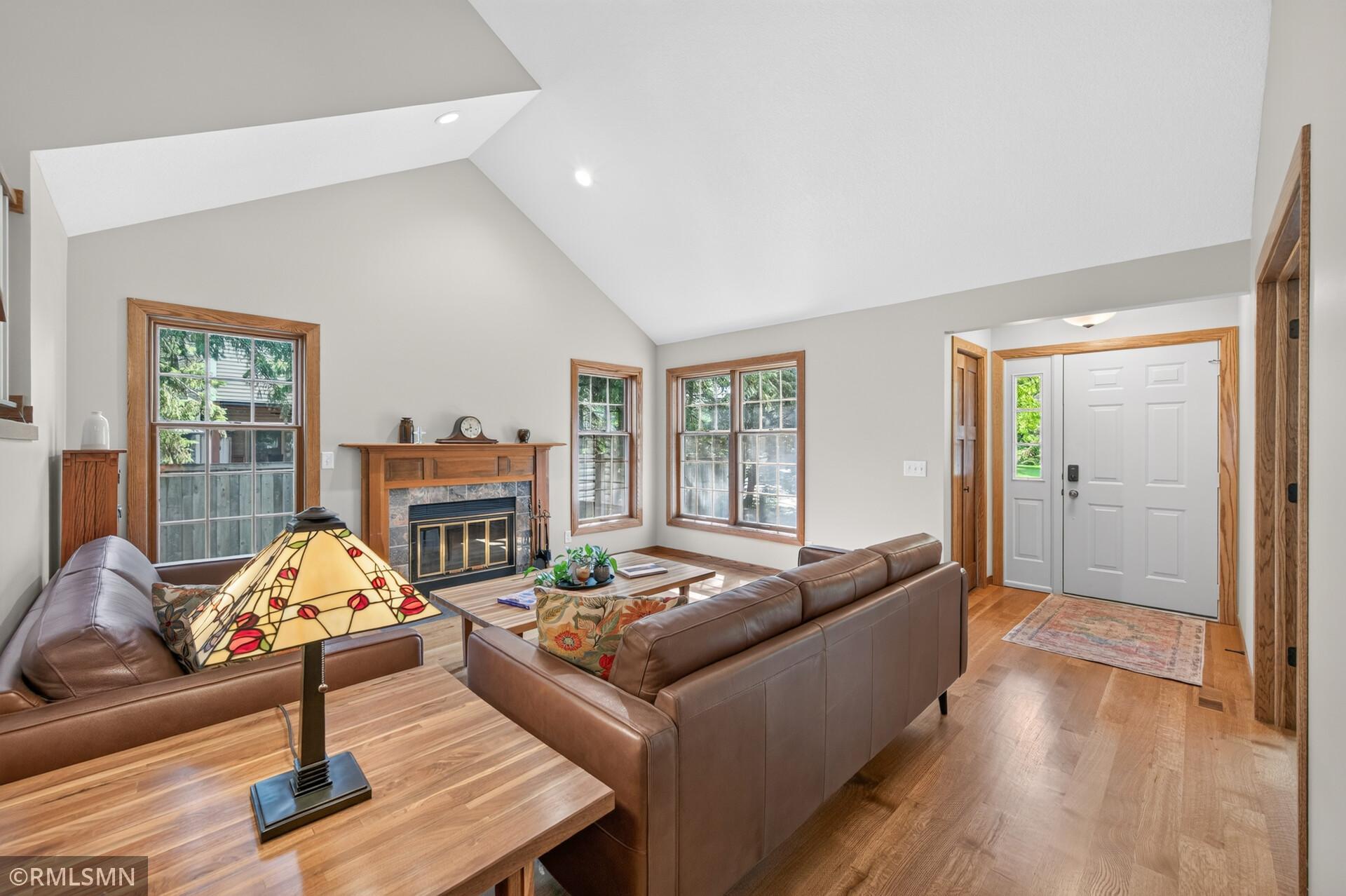 4425 Oakmede Lane