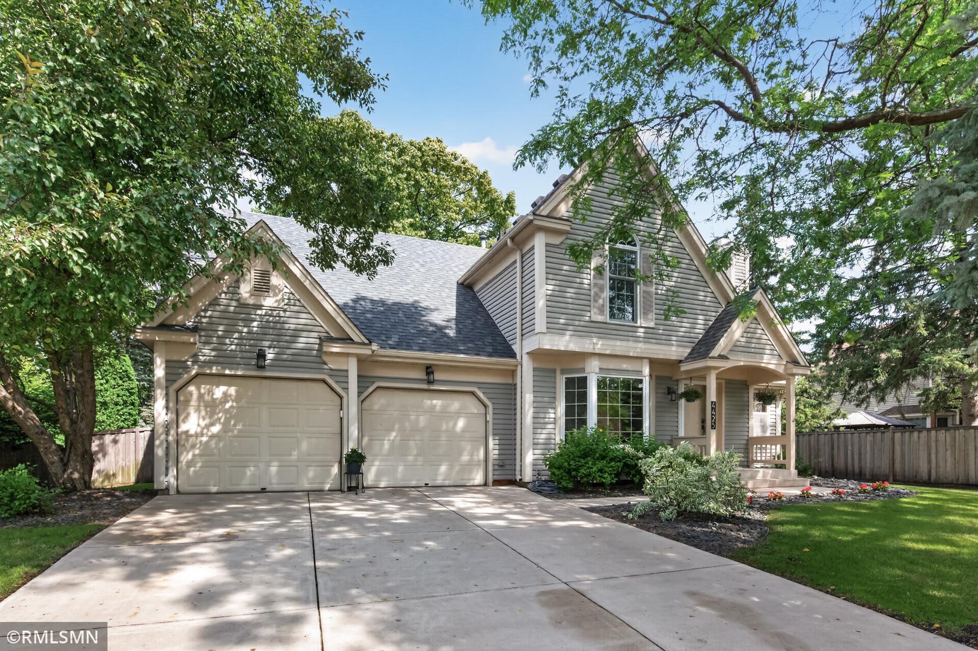 4425 Oakmede Lane