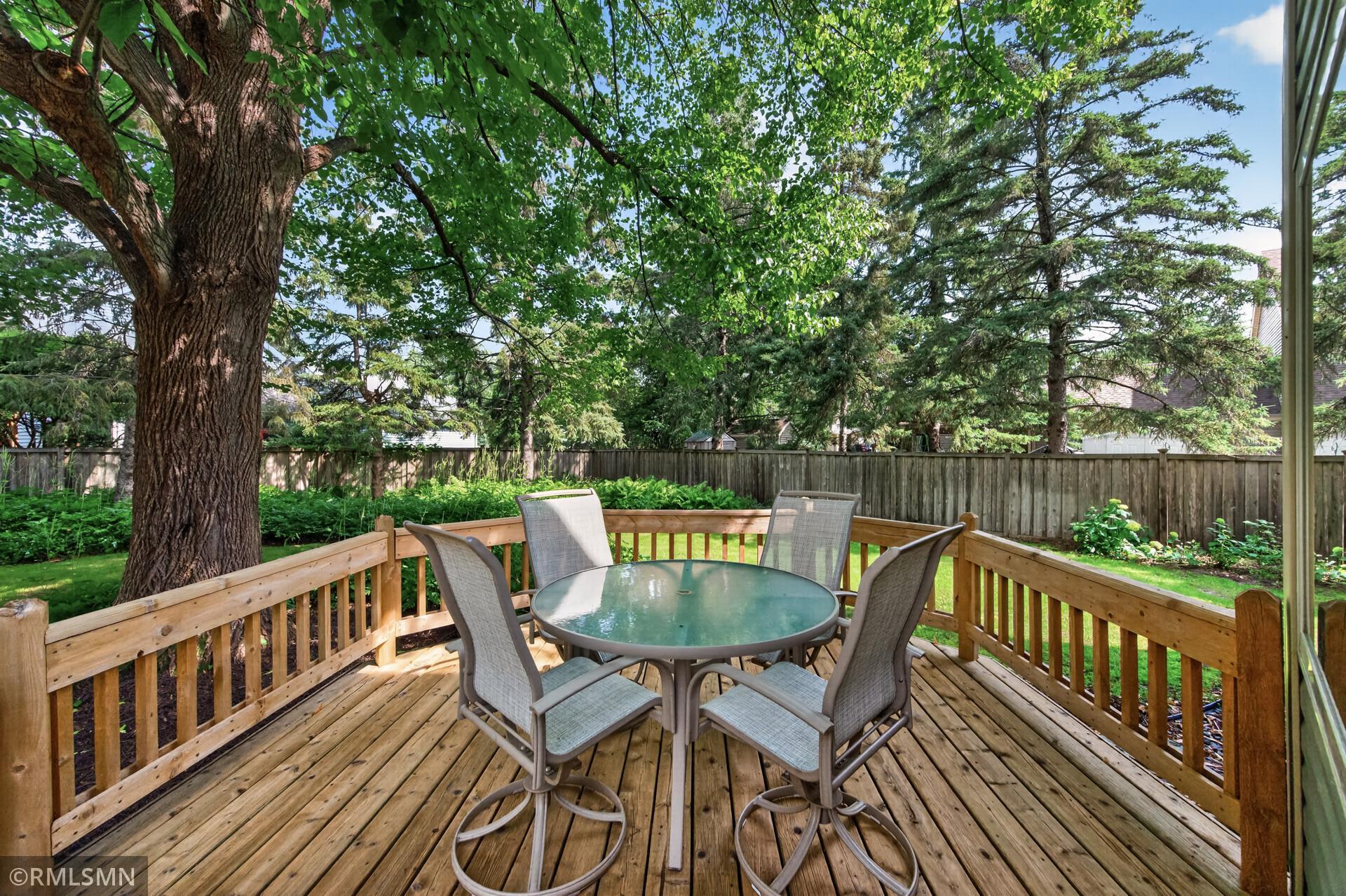 4425 Oakmede Lane