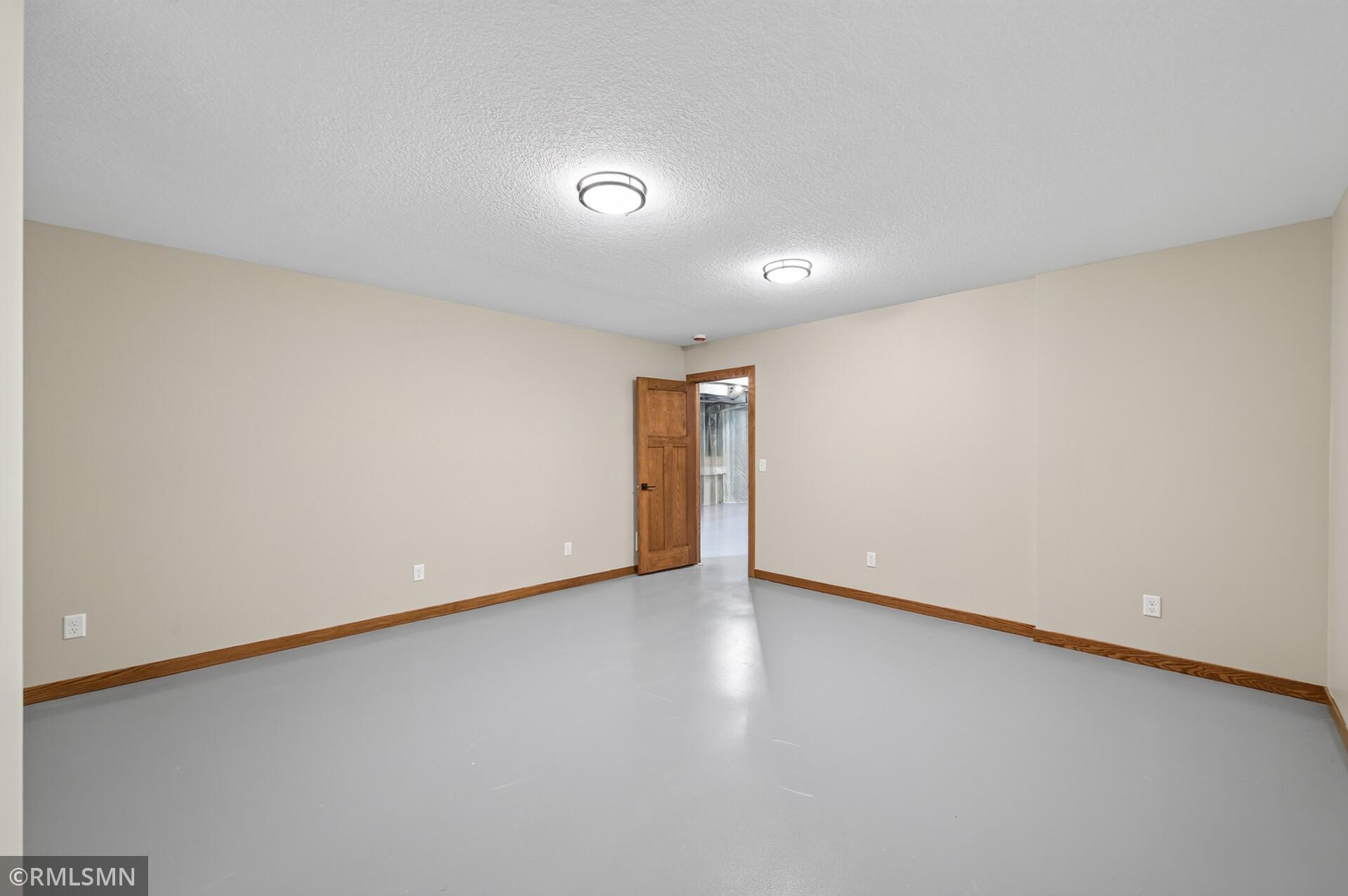 4425 Oakmede Lane