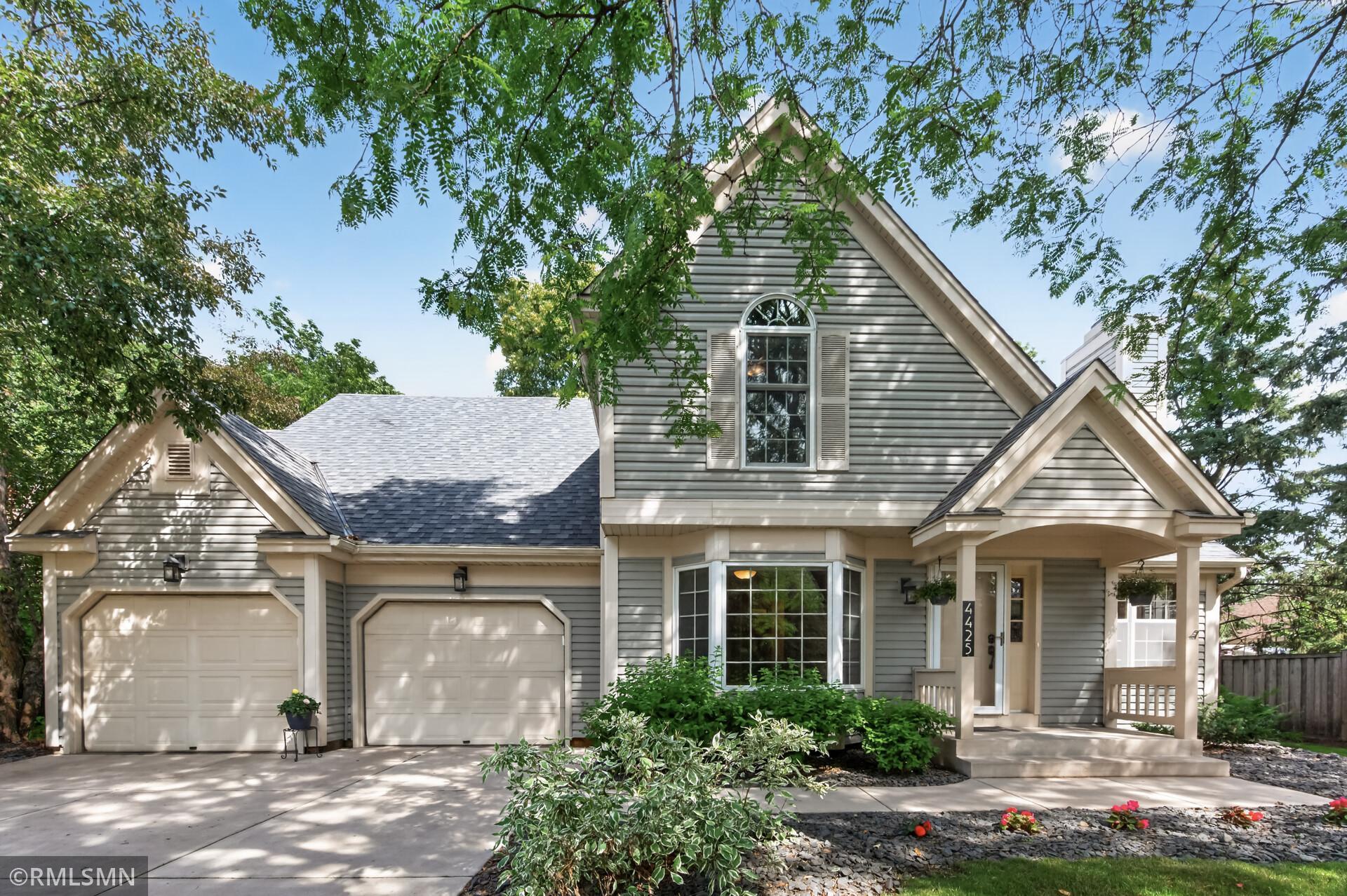 4425 Oakmede Lane