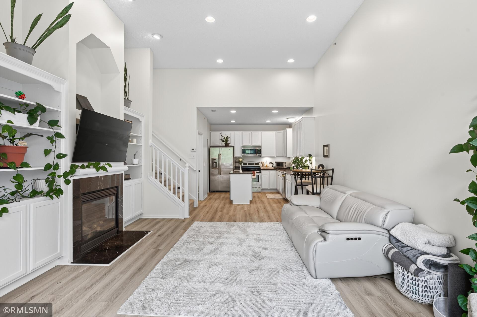 14086 Burgundy Way Unit: 1704