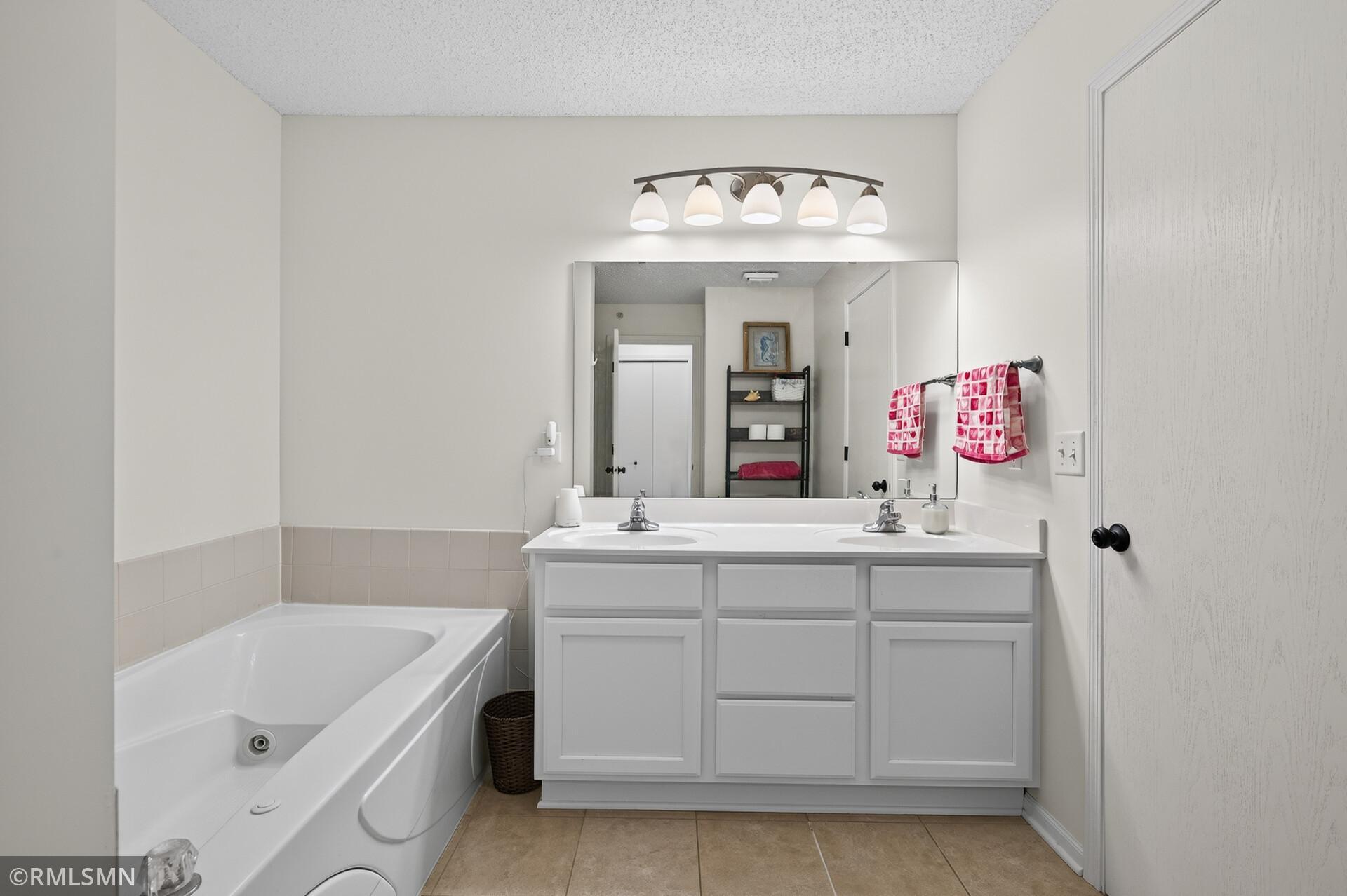 14086 Burgundy Way Unit: 1704