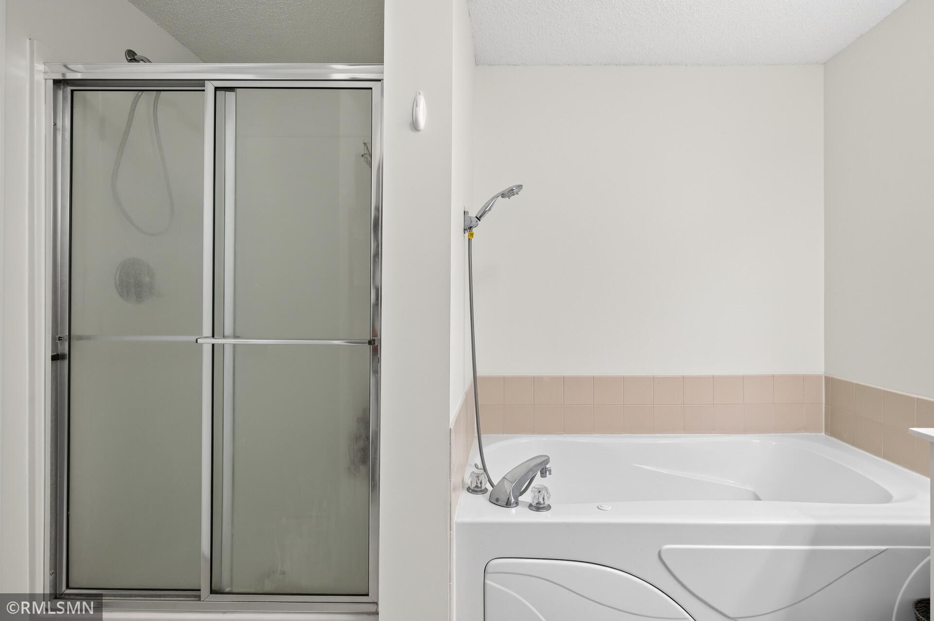 14086 Burgundy Way Unit: 1704
