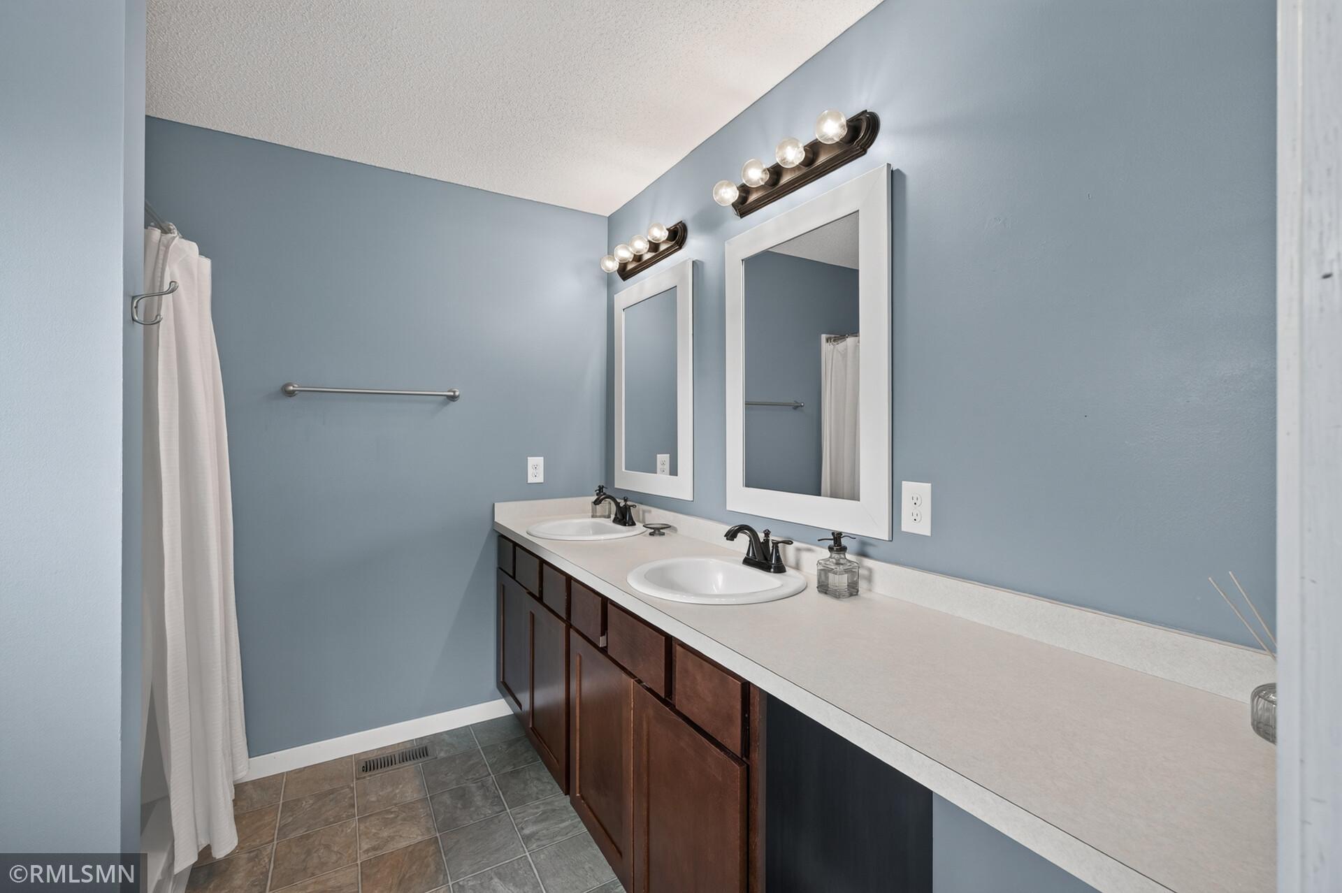 1289 County Road D Circle E Unit: A