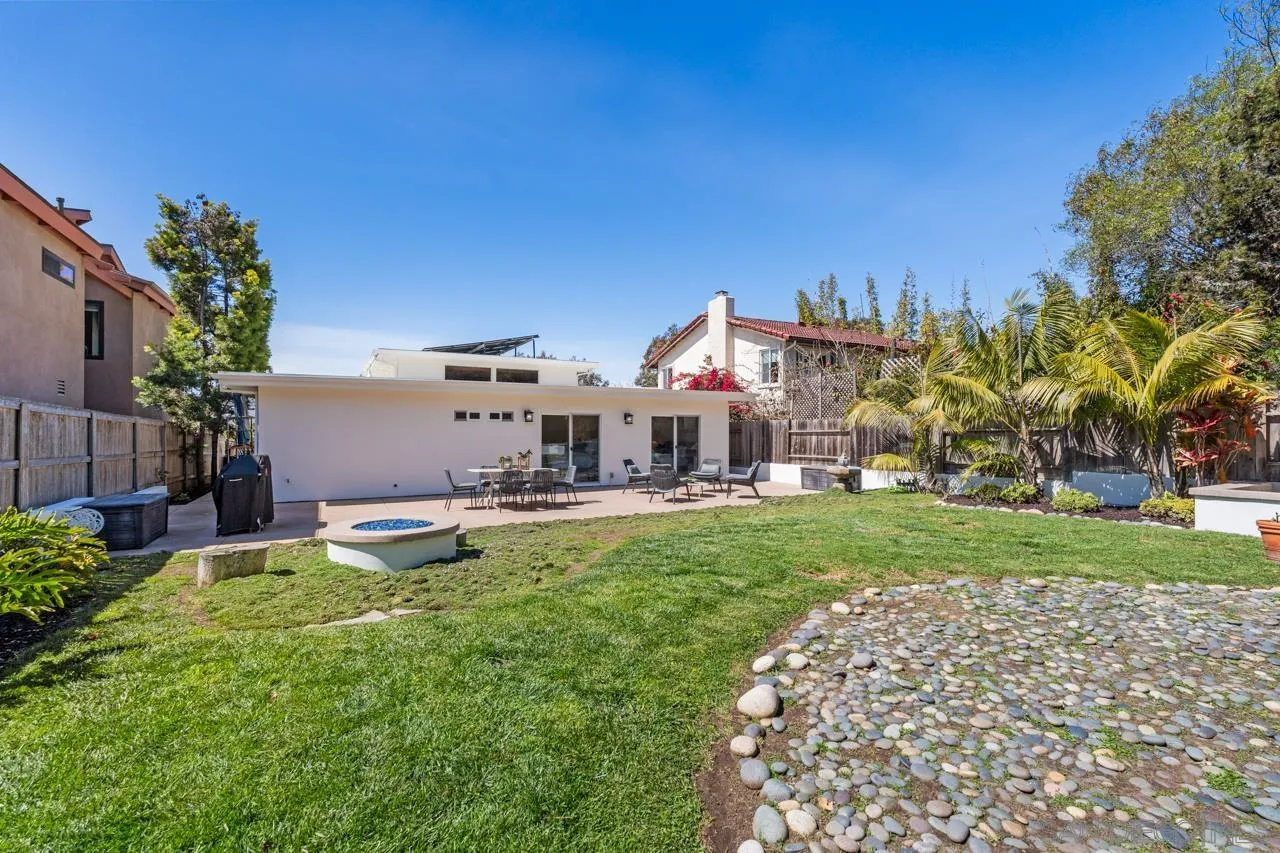 13711 Mercado Dr