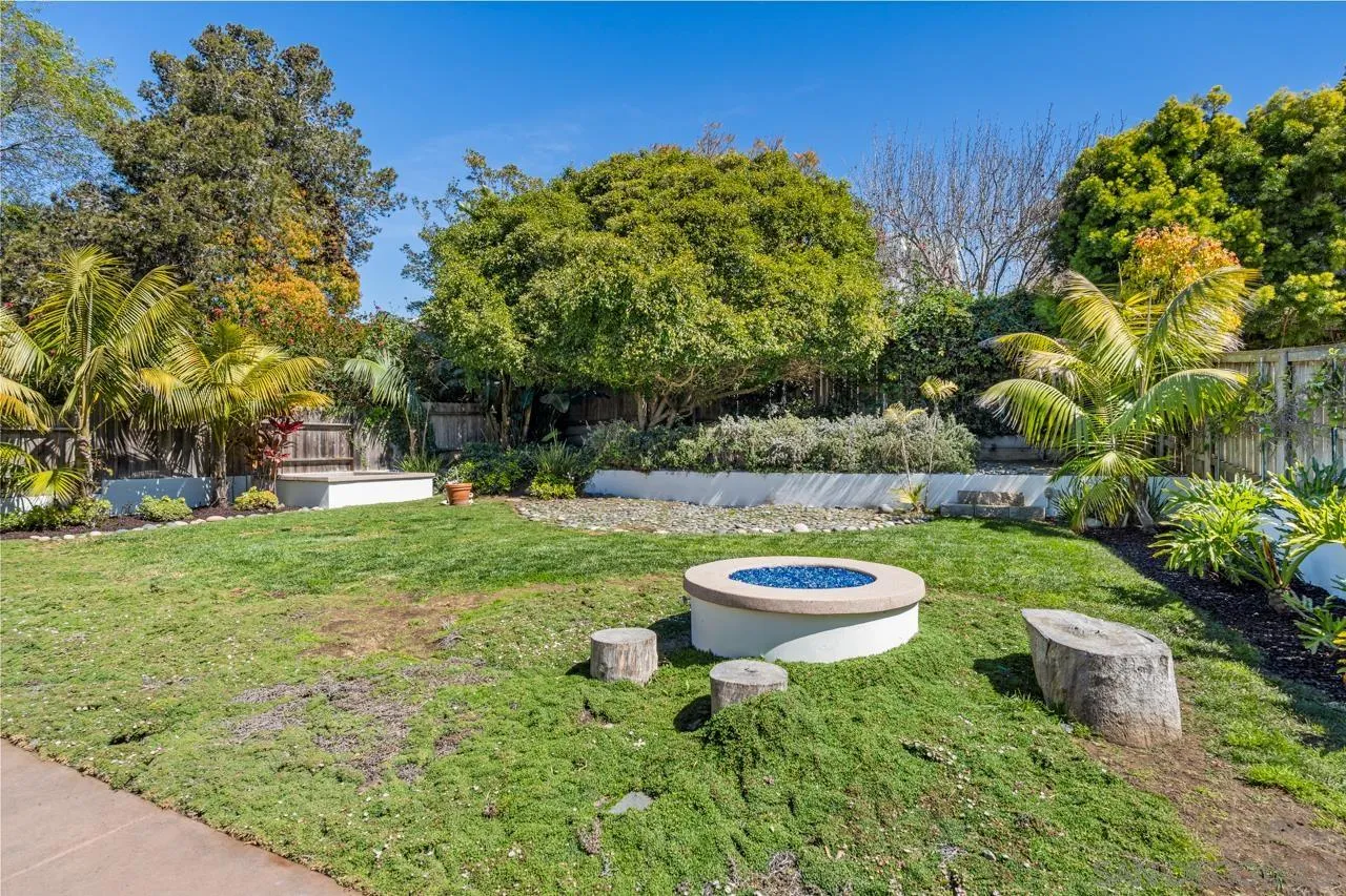 13711 Mercado Dr