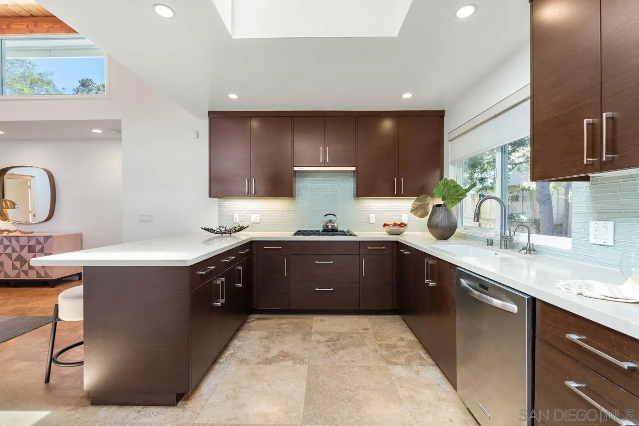 13711 Mercado Dr