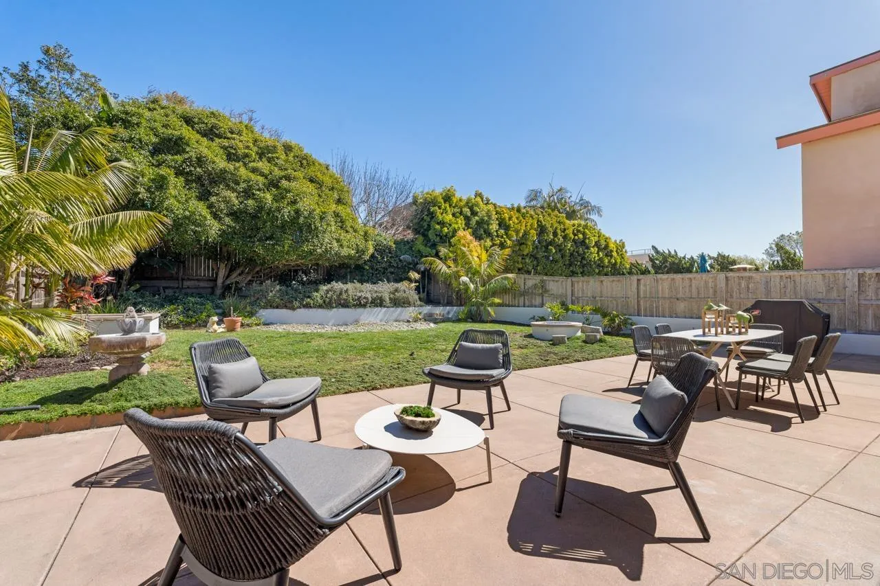13711 Mercado Dr