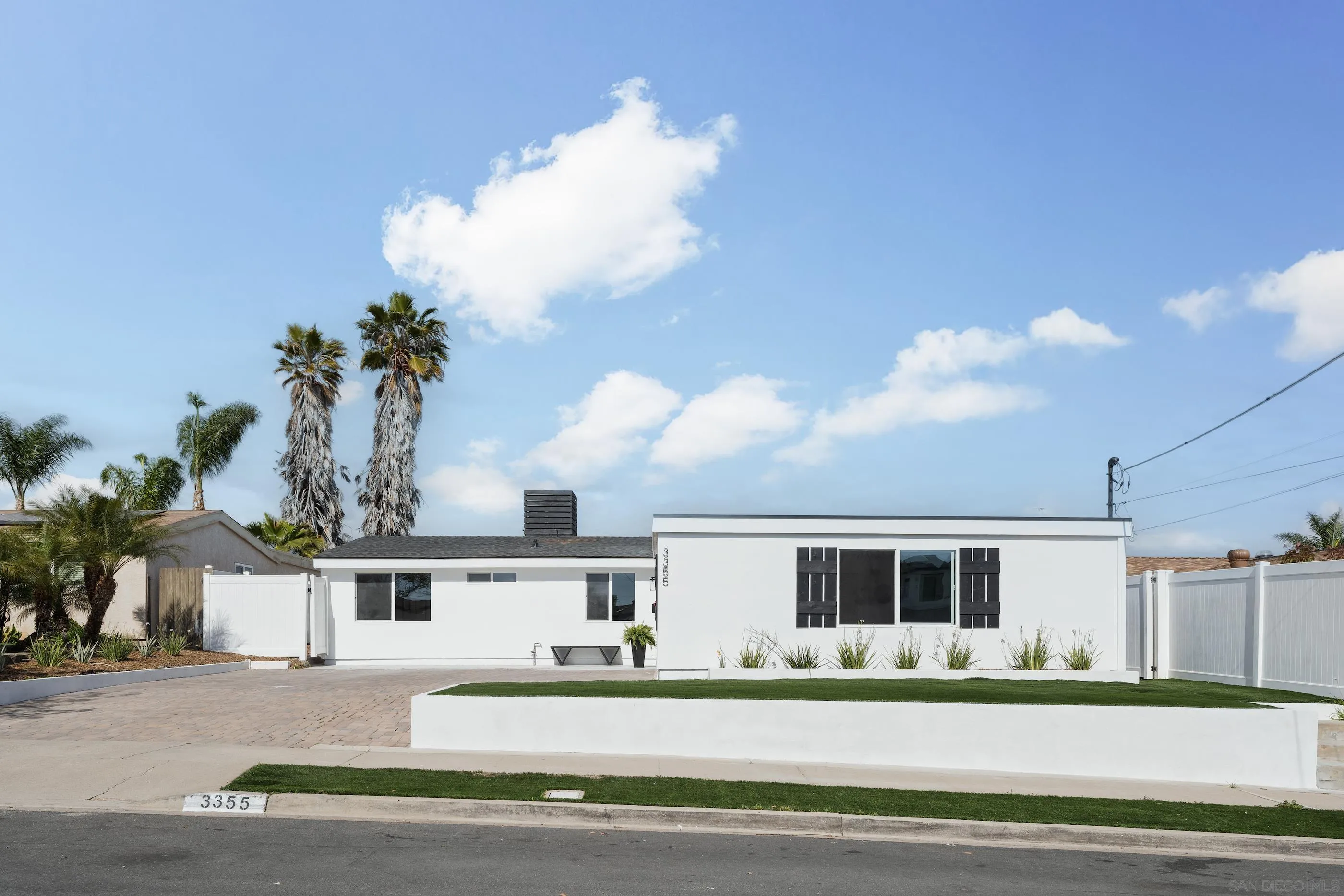 3355 Lockwood Dr