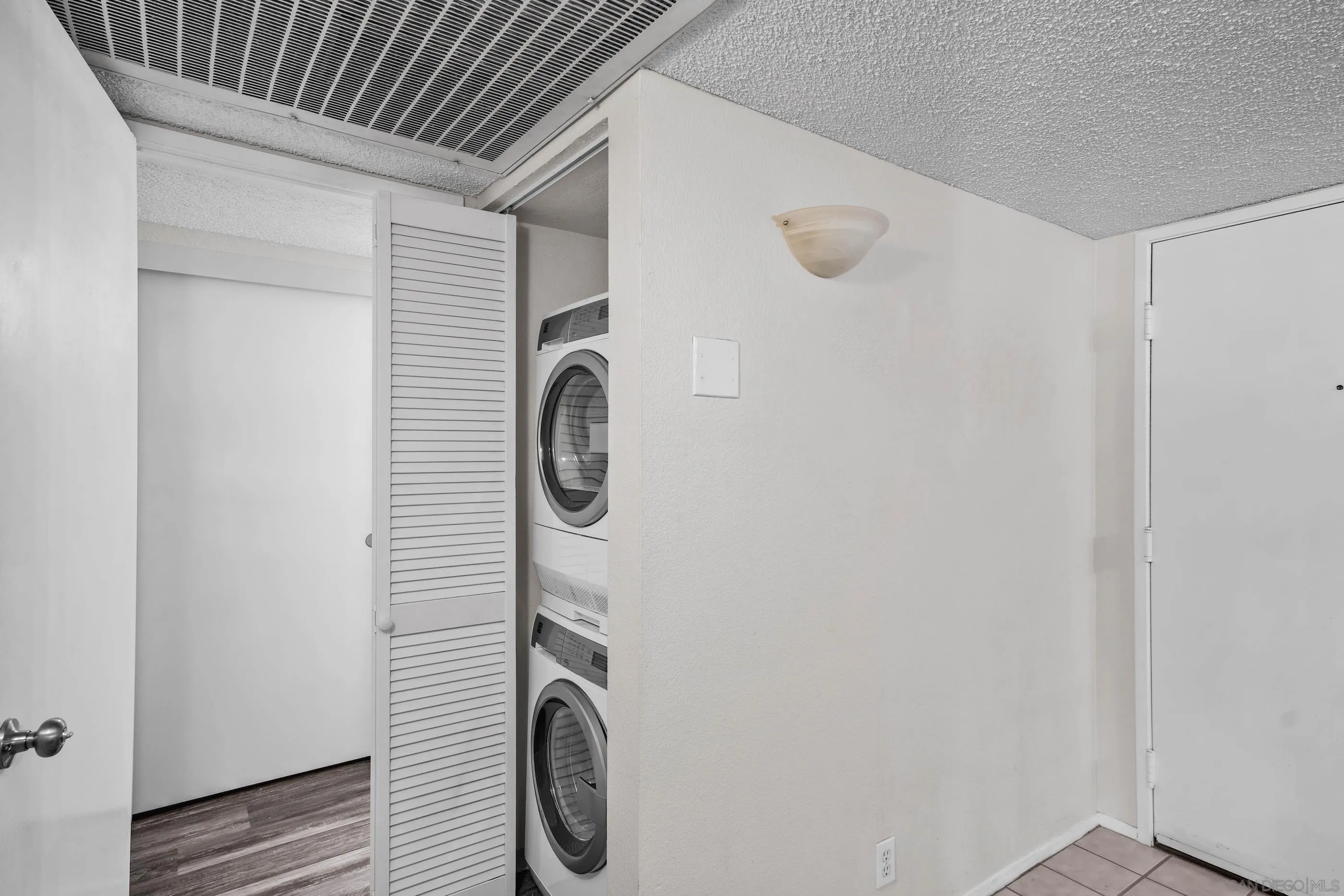 5985 Dandridge Ln Unit 103
