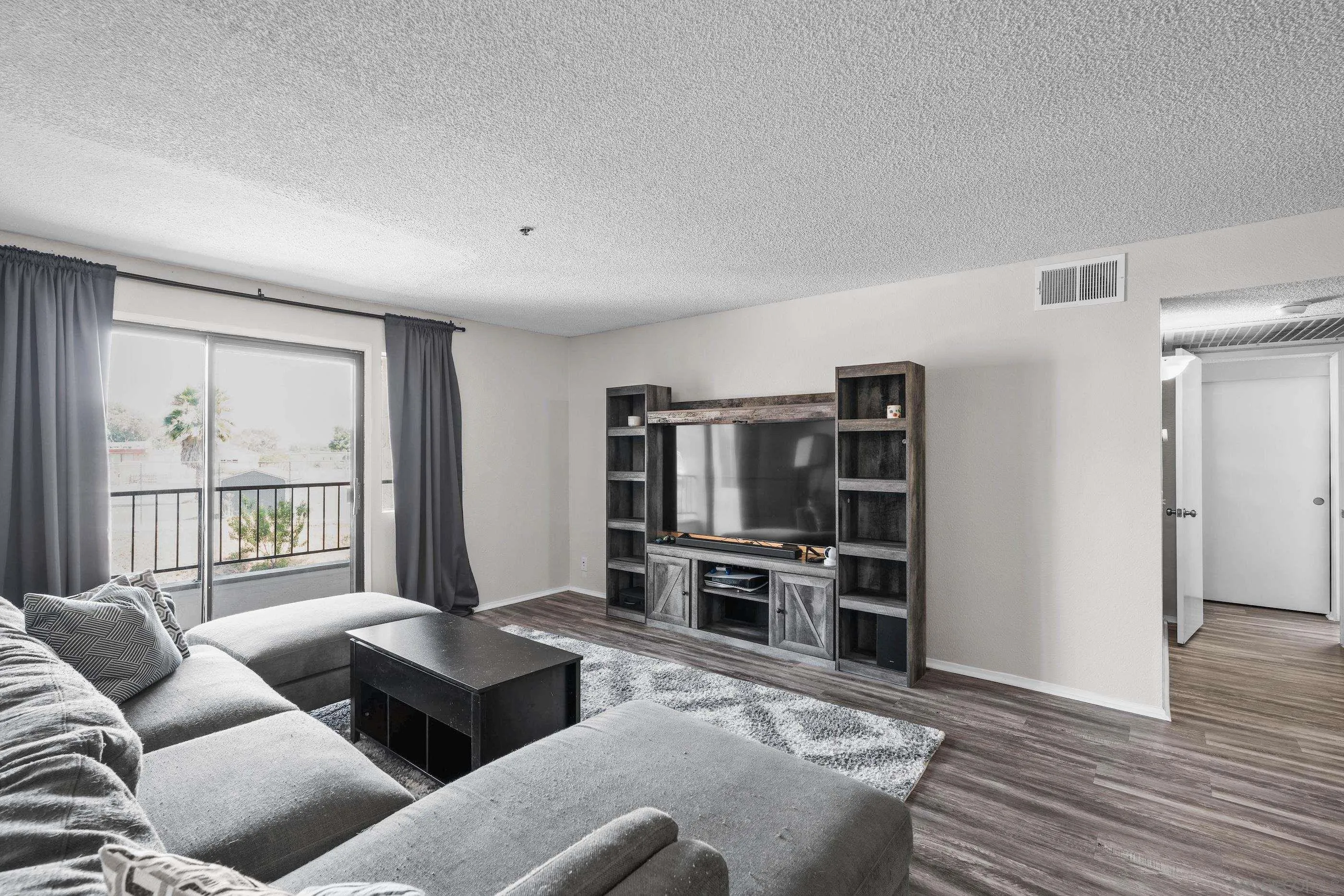 5985 Dandridge Ln Unit 103