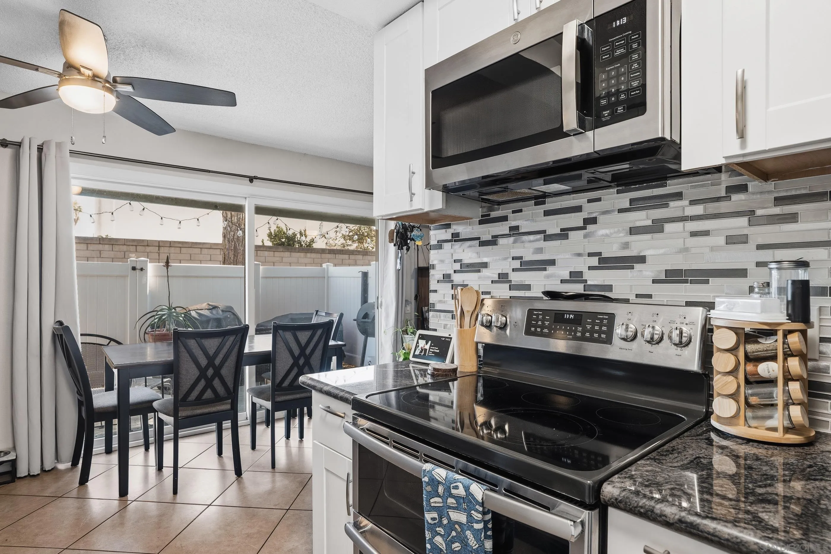 803 Shelter Cove Way