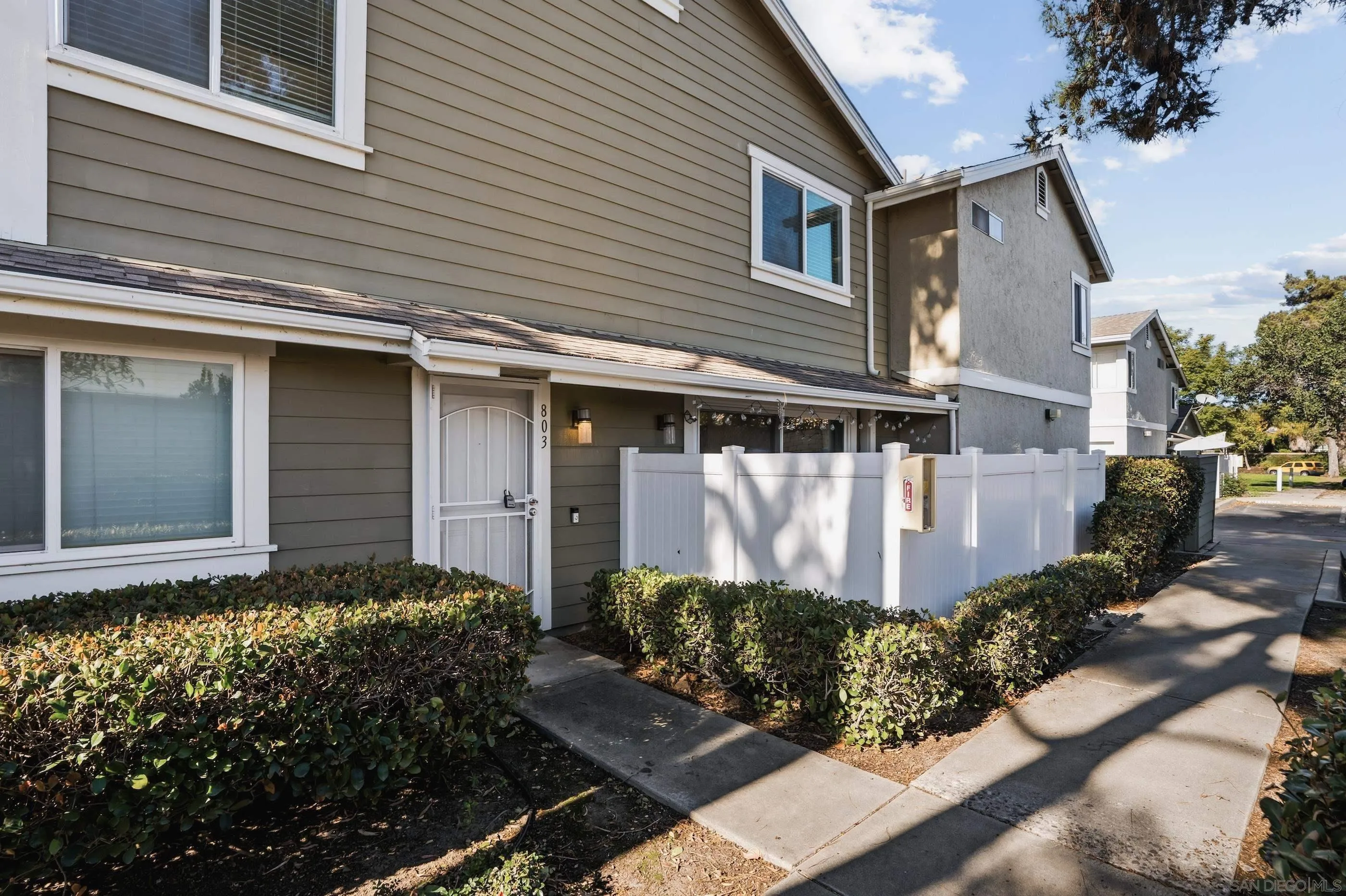 803 Shelter Cove Way