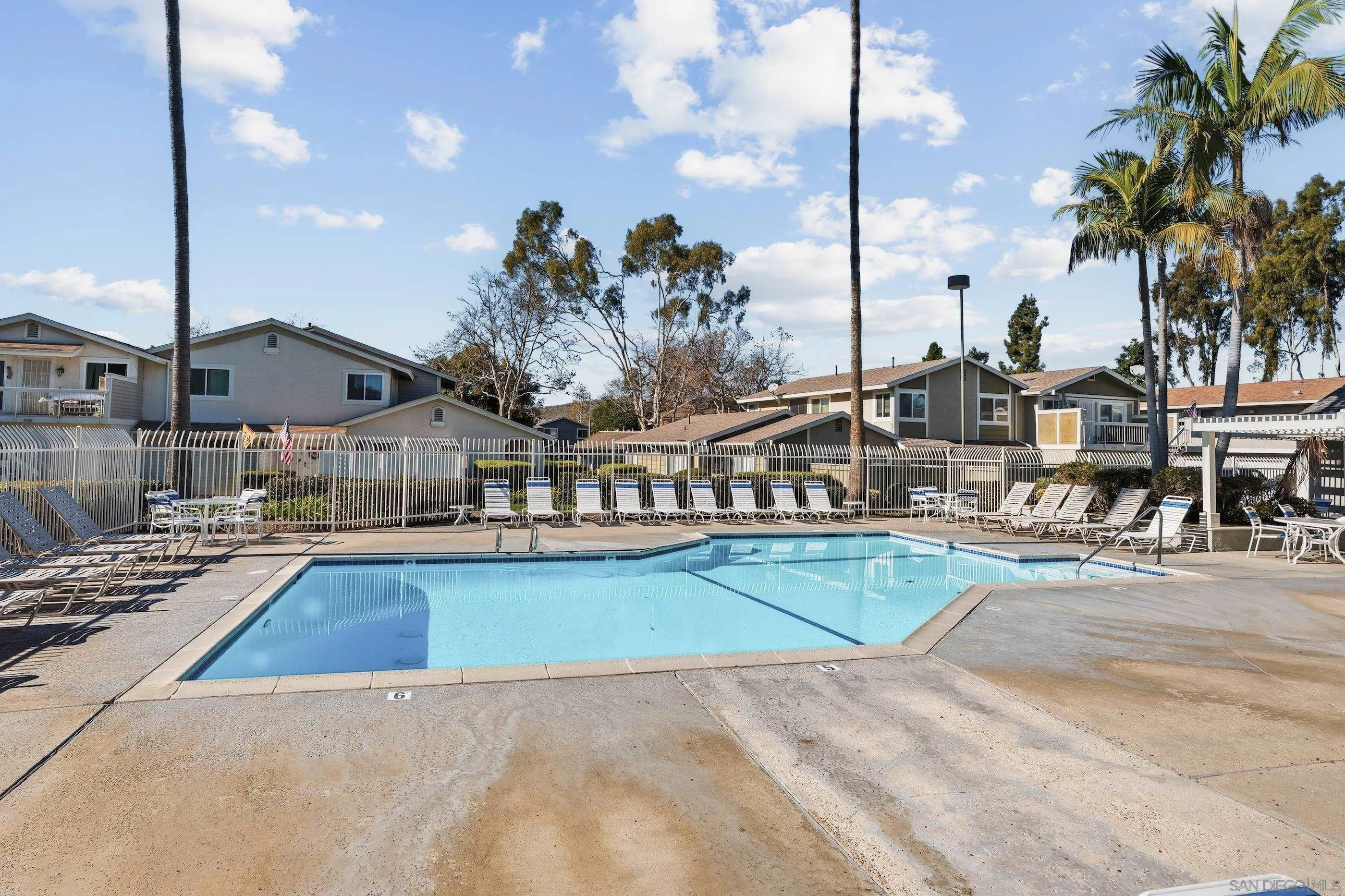 803 Shelter Cove Way