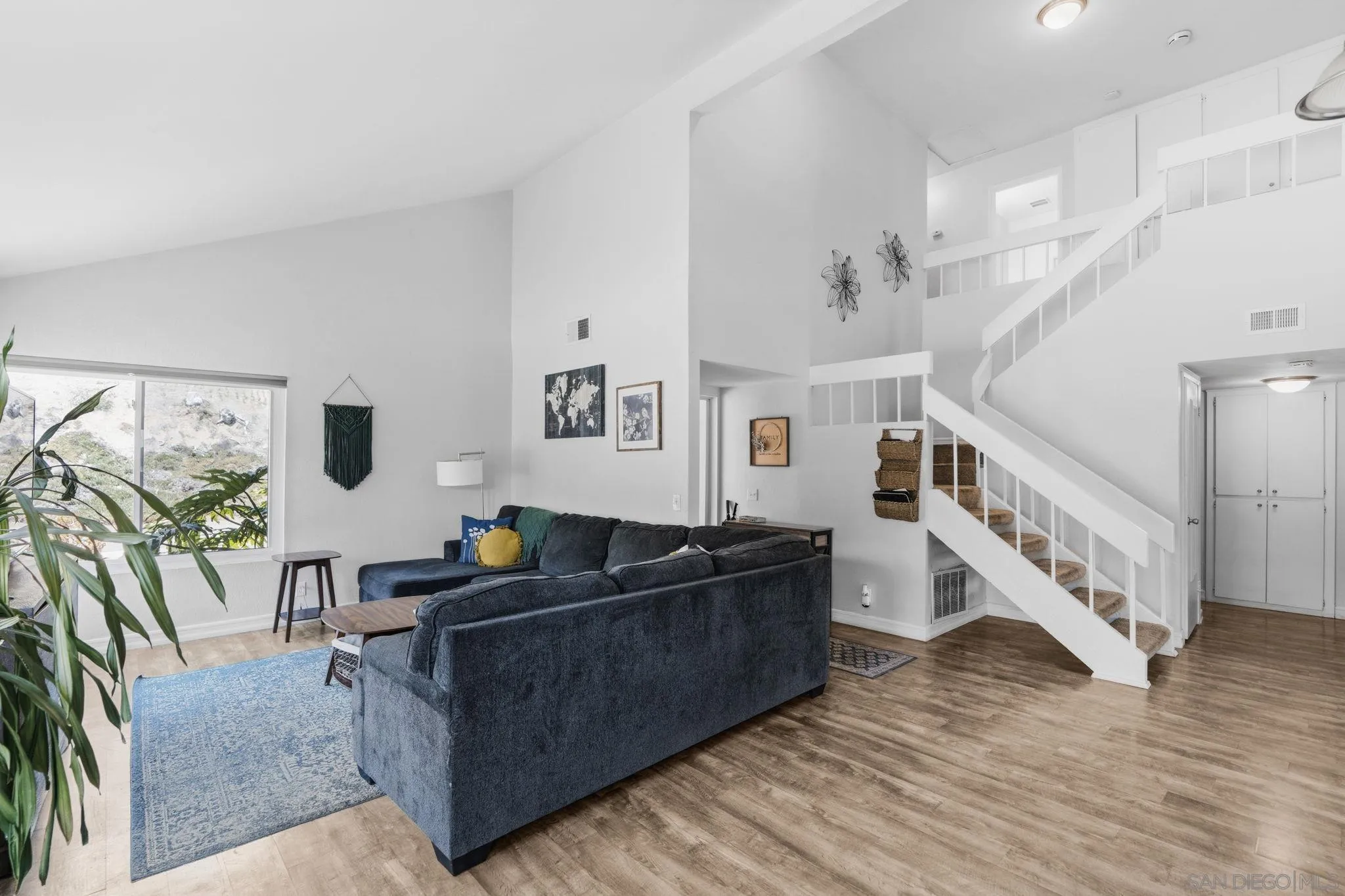 10131 Canyonridge