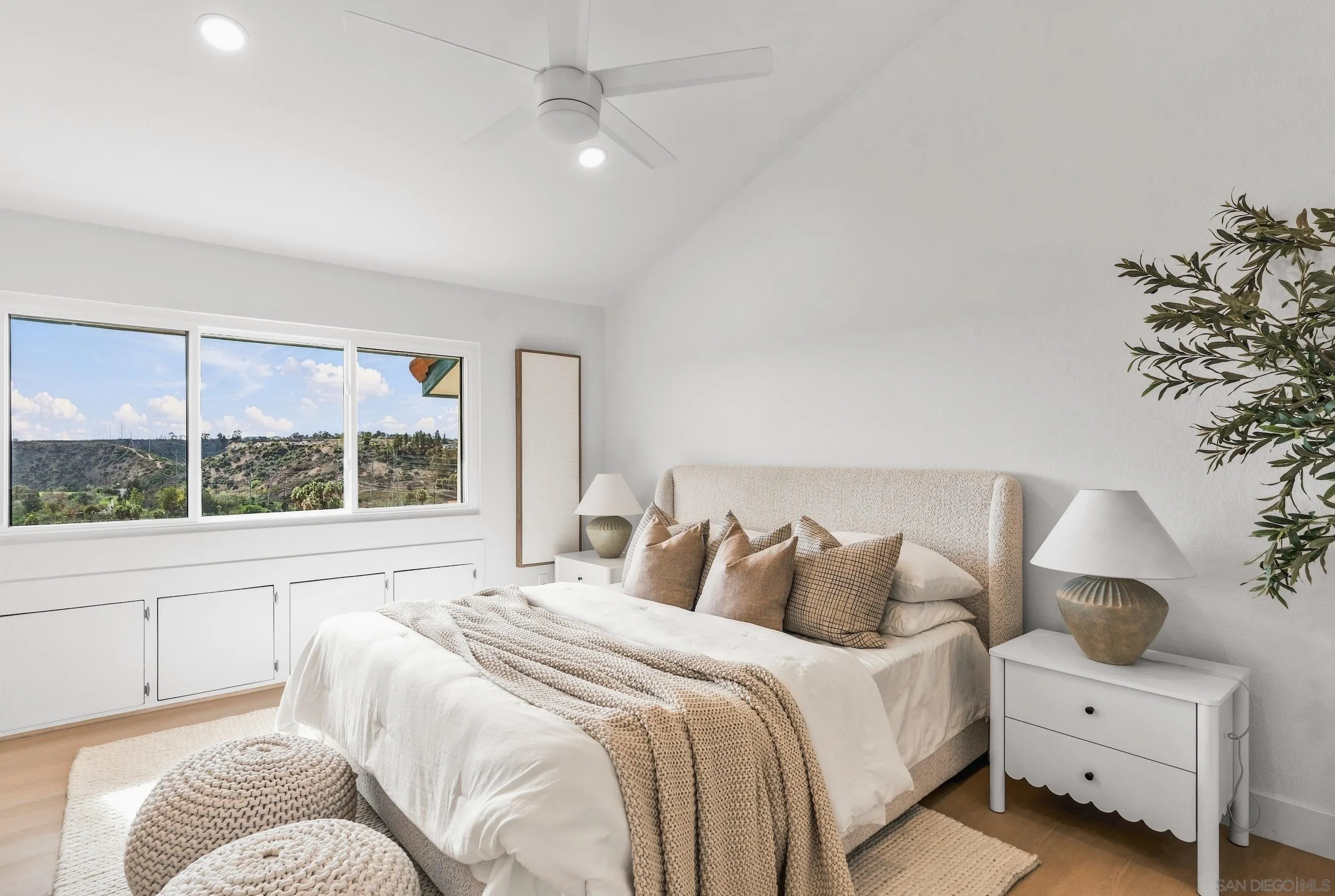 11233 Tierrasanta Unit 61