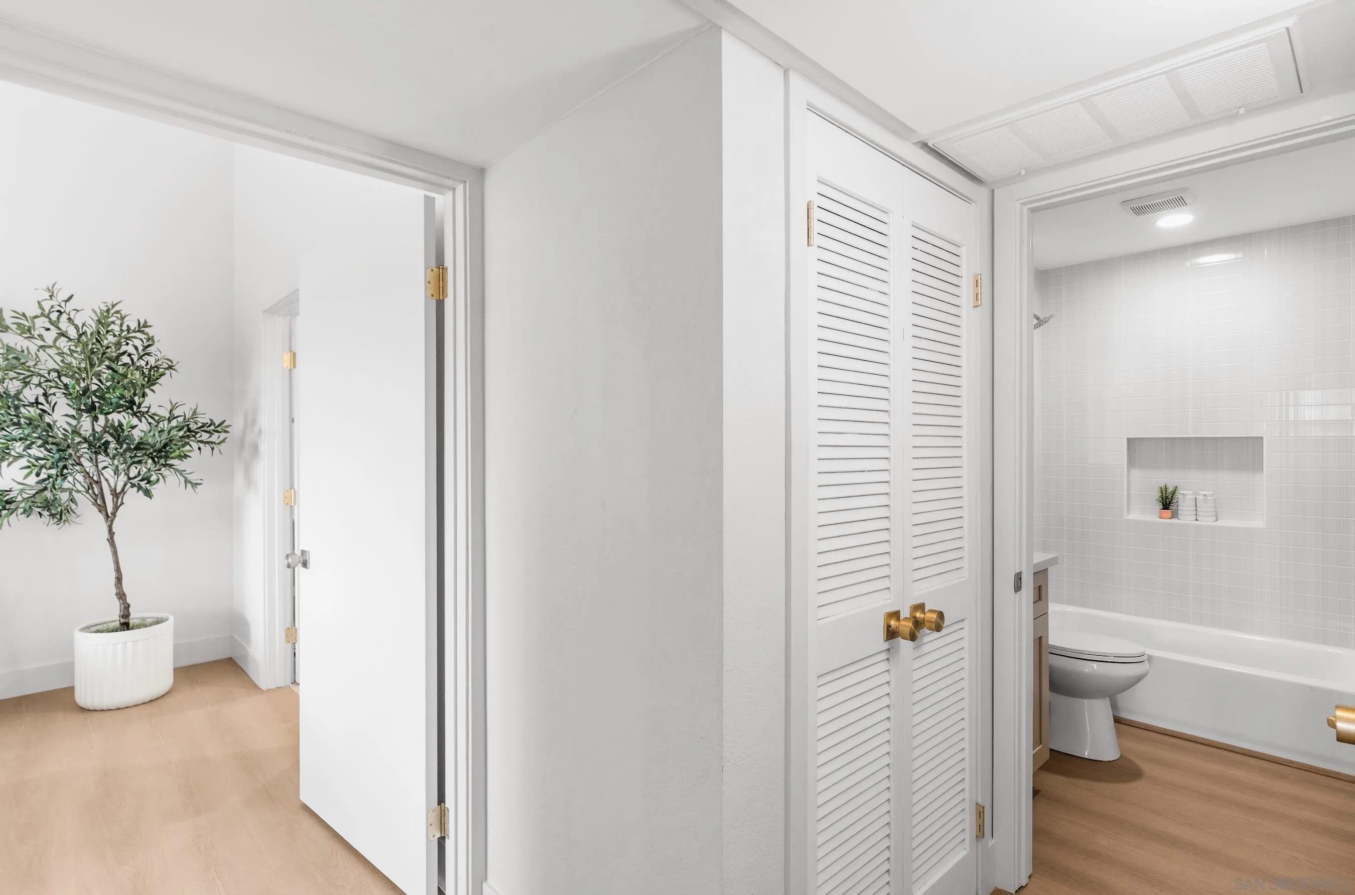 11233 Tierrasanta Unit 61