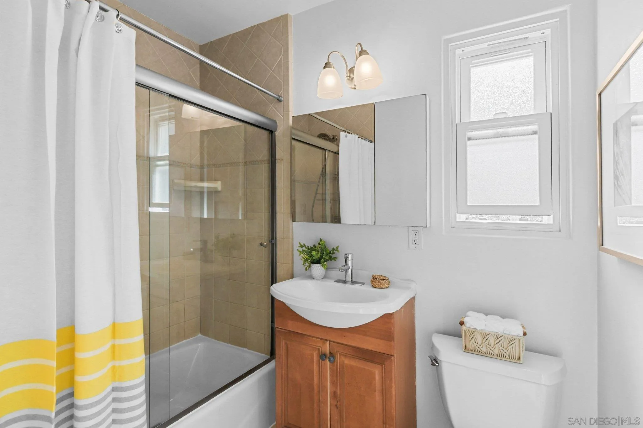 3143 Meadow Grove Dr